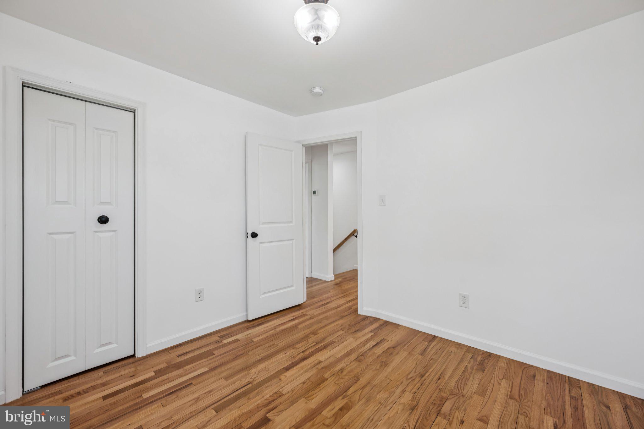 SILVER ROCK - Residential Lease