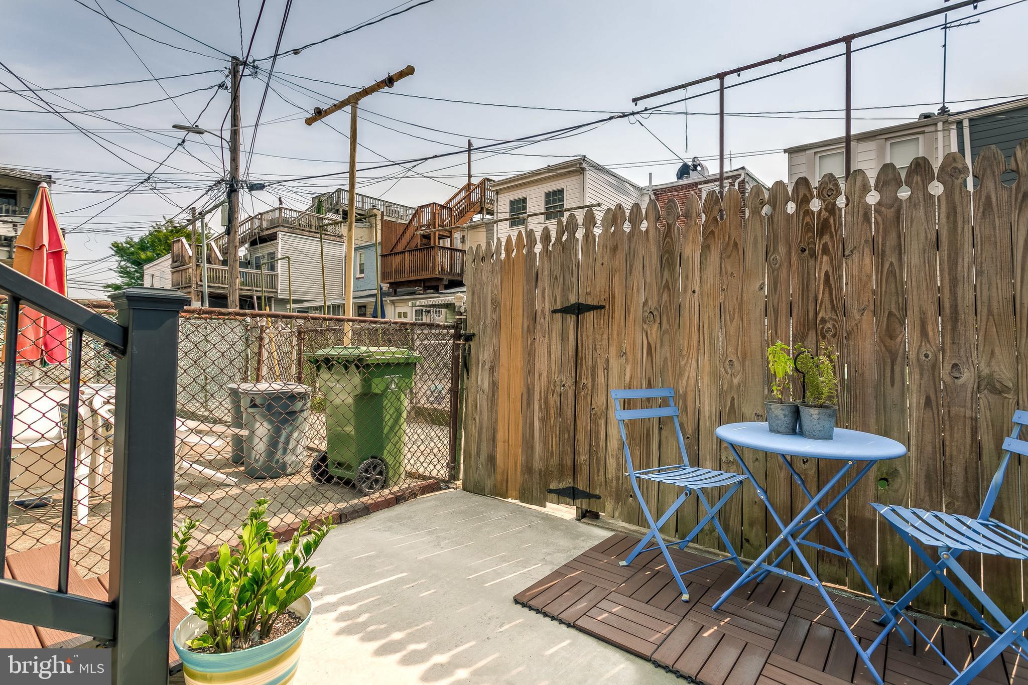 LOCUST POINT - Residential