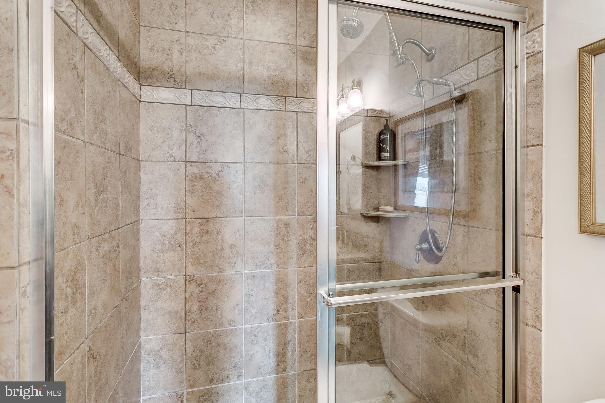 LOCUST POINT - Residential