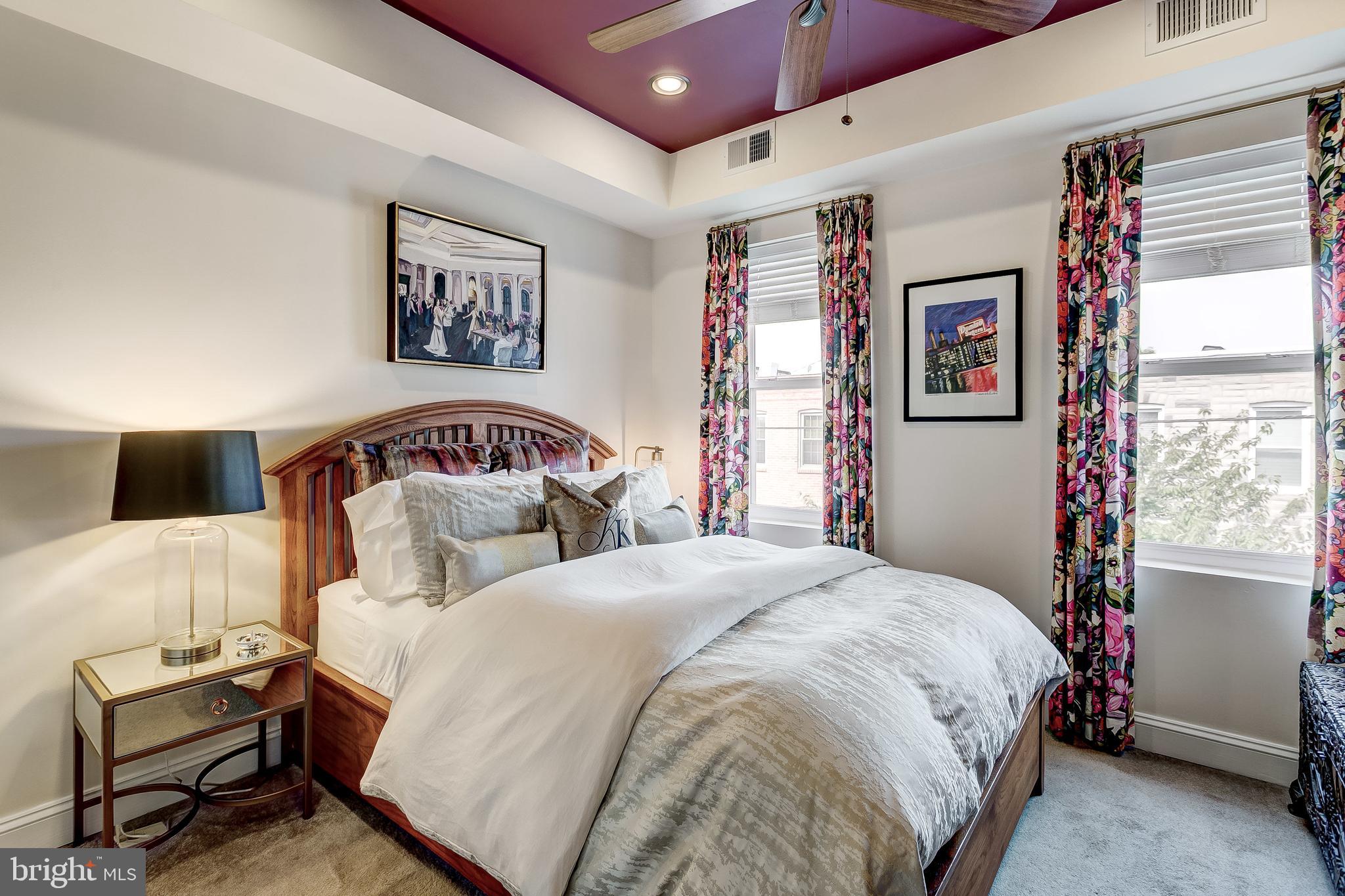 LOCUST POINT - Residential