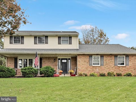 618 W 3RD AVENUE LITITZ PA 17543