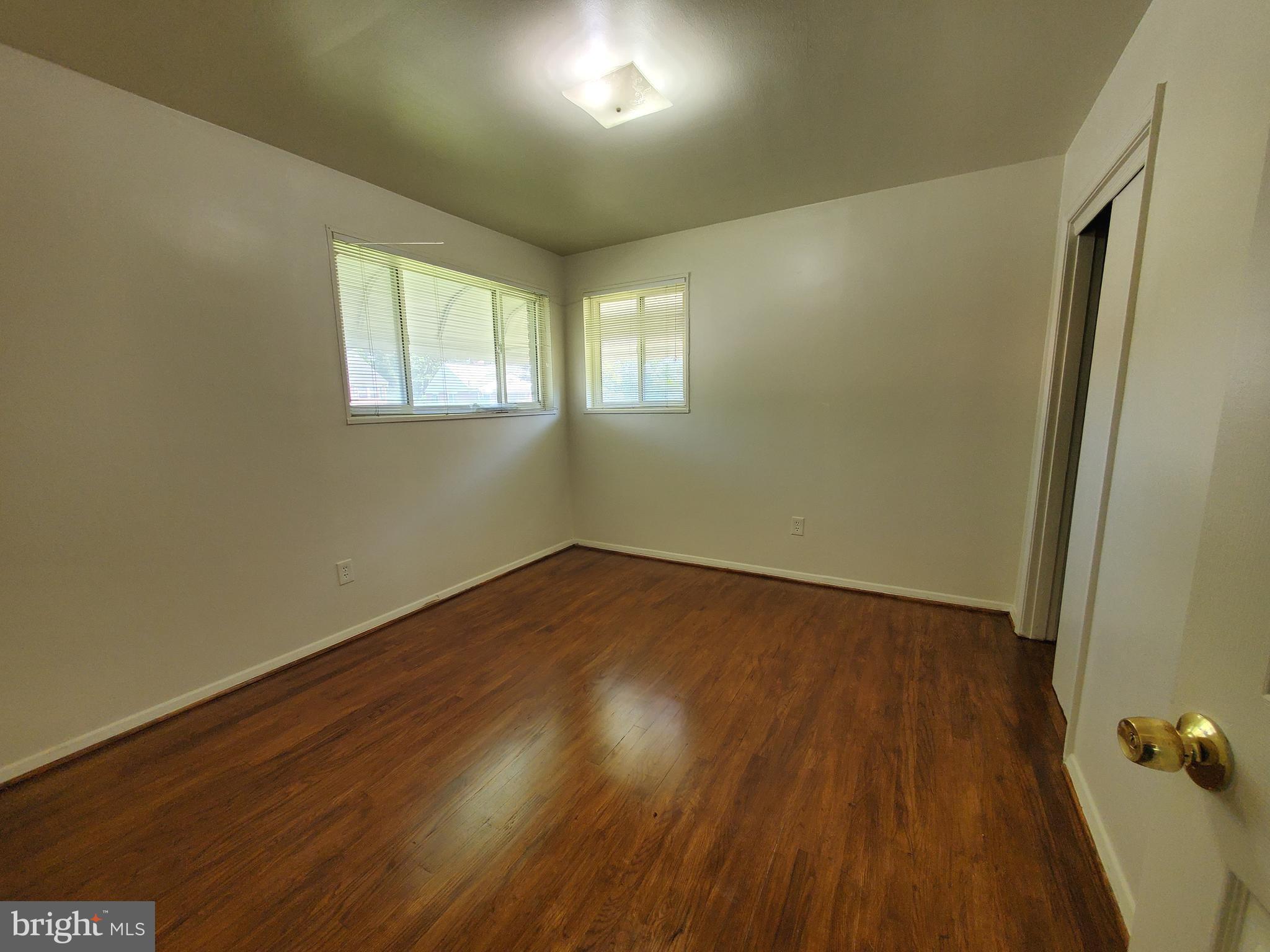 OAKVIEW - Residential Lease