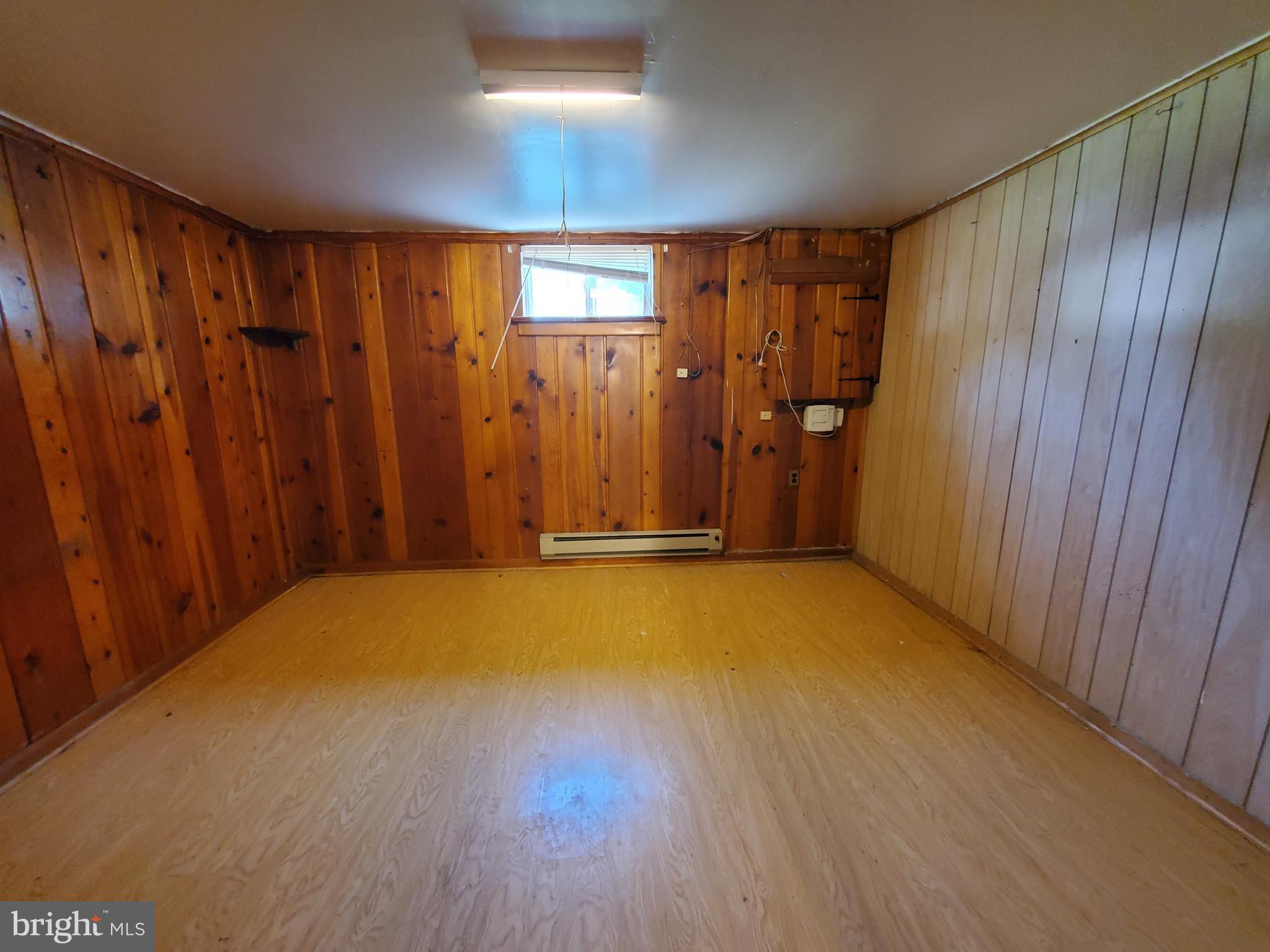 OAKVIEW - Residential Lease