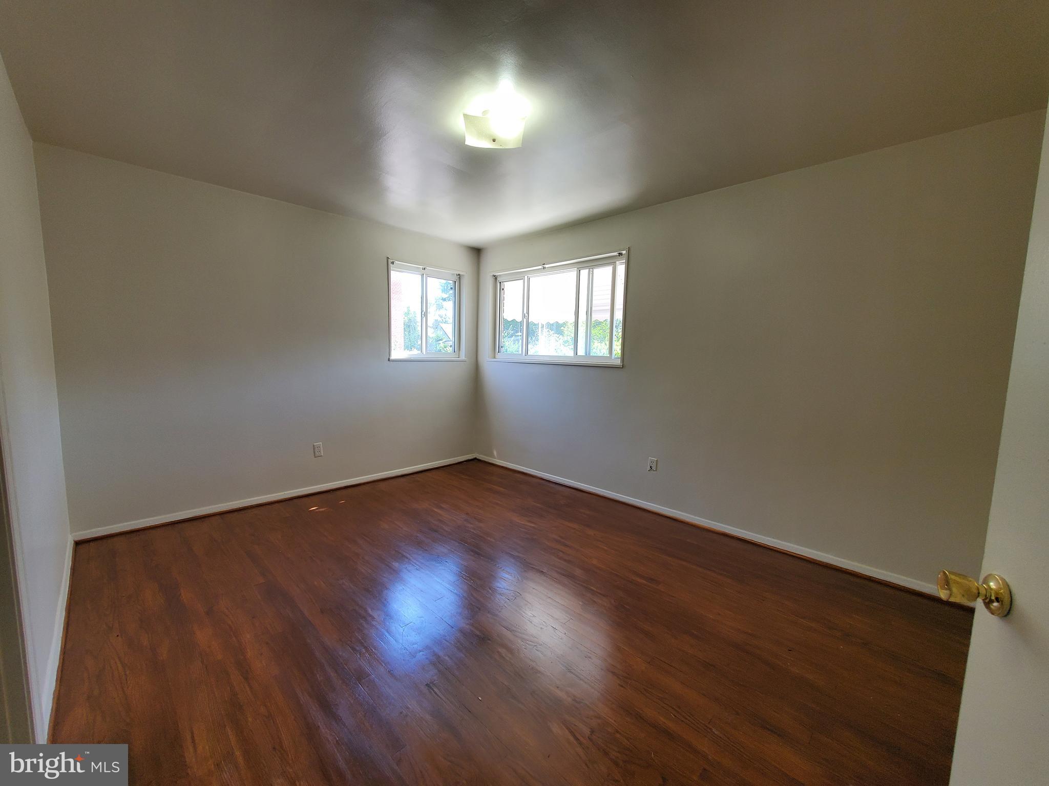 OAKVIEW - Residential Lease