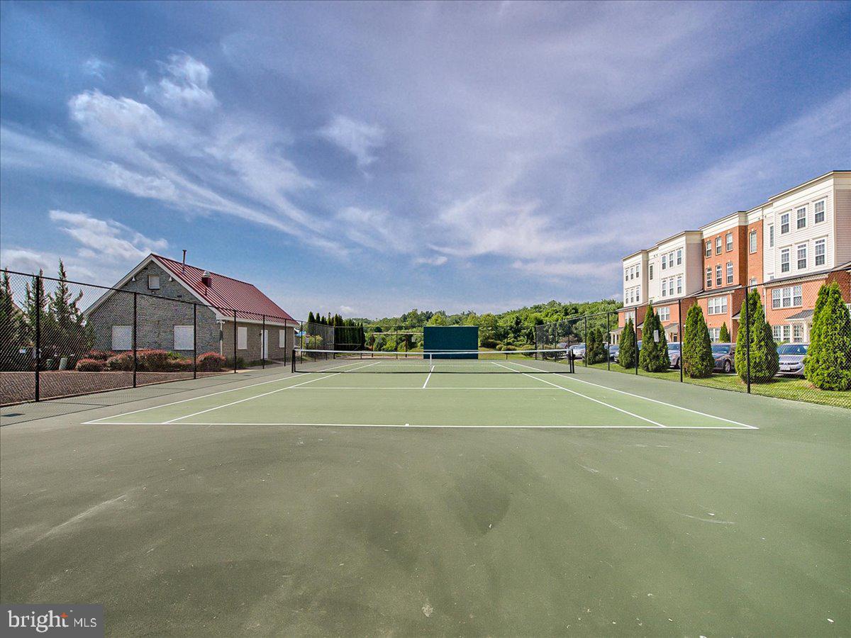 DEARBOUGHT - Residential