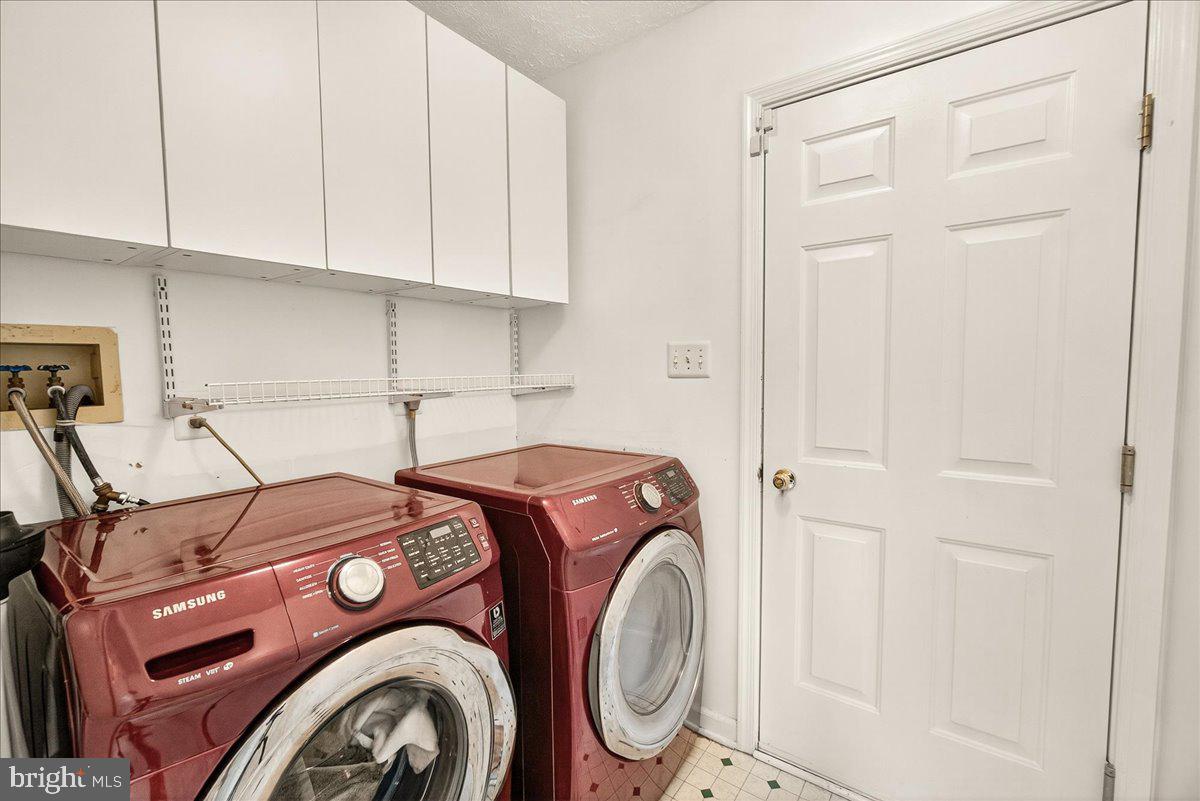 DEARBOUGHT - Residential