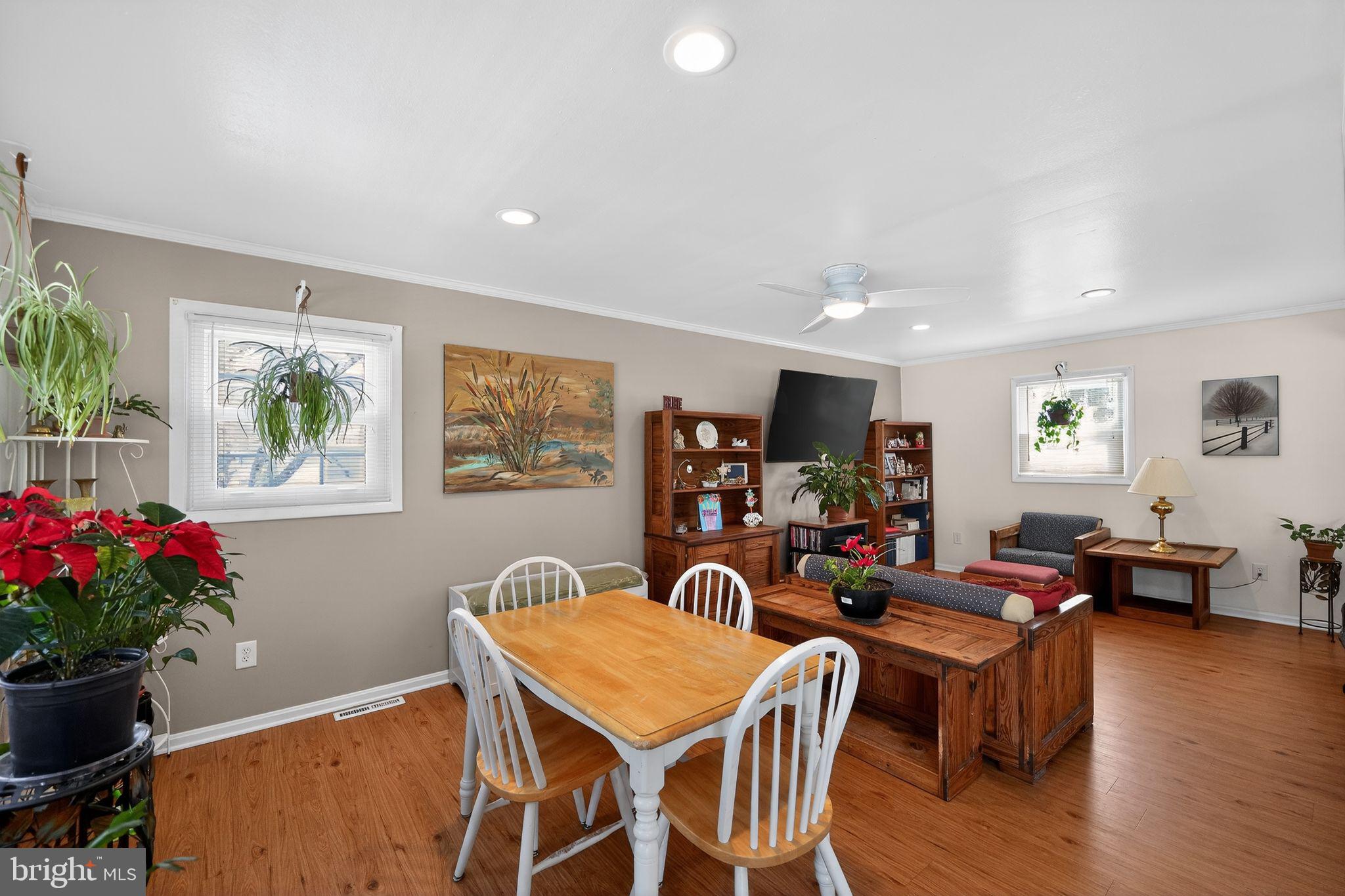 MANHATTAN BEACH - Residential