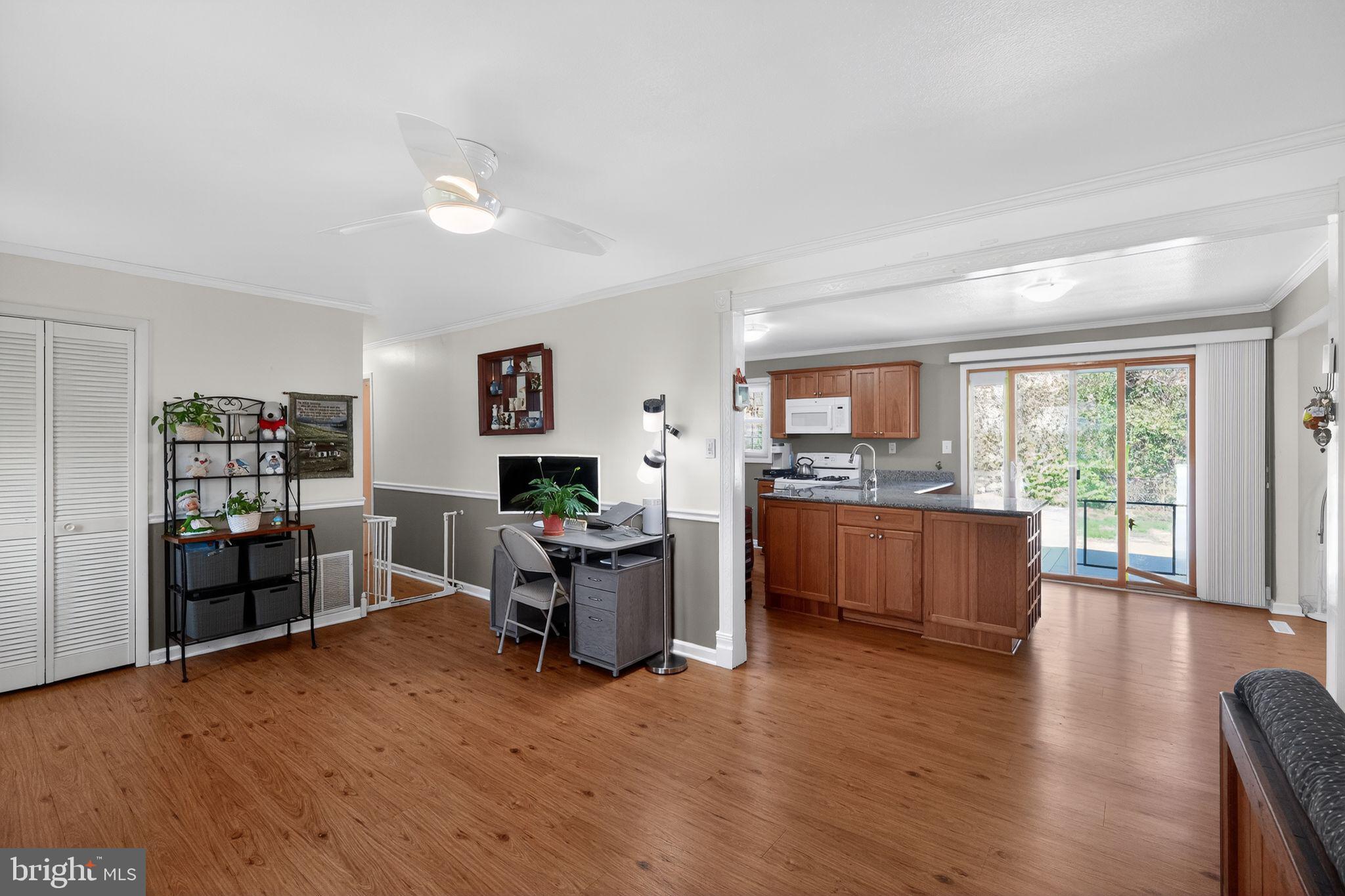 MANHATTAN BEACH - Residential