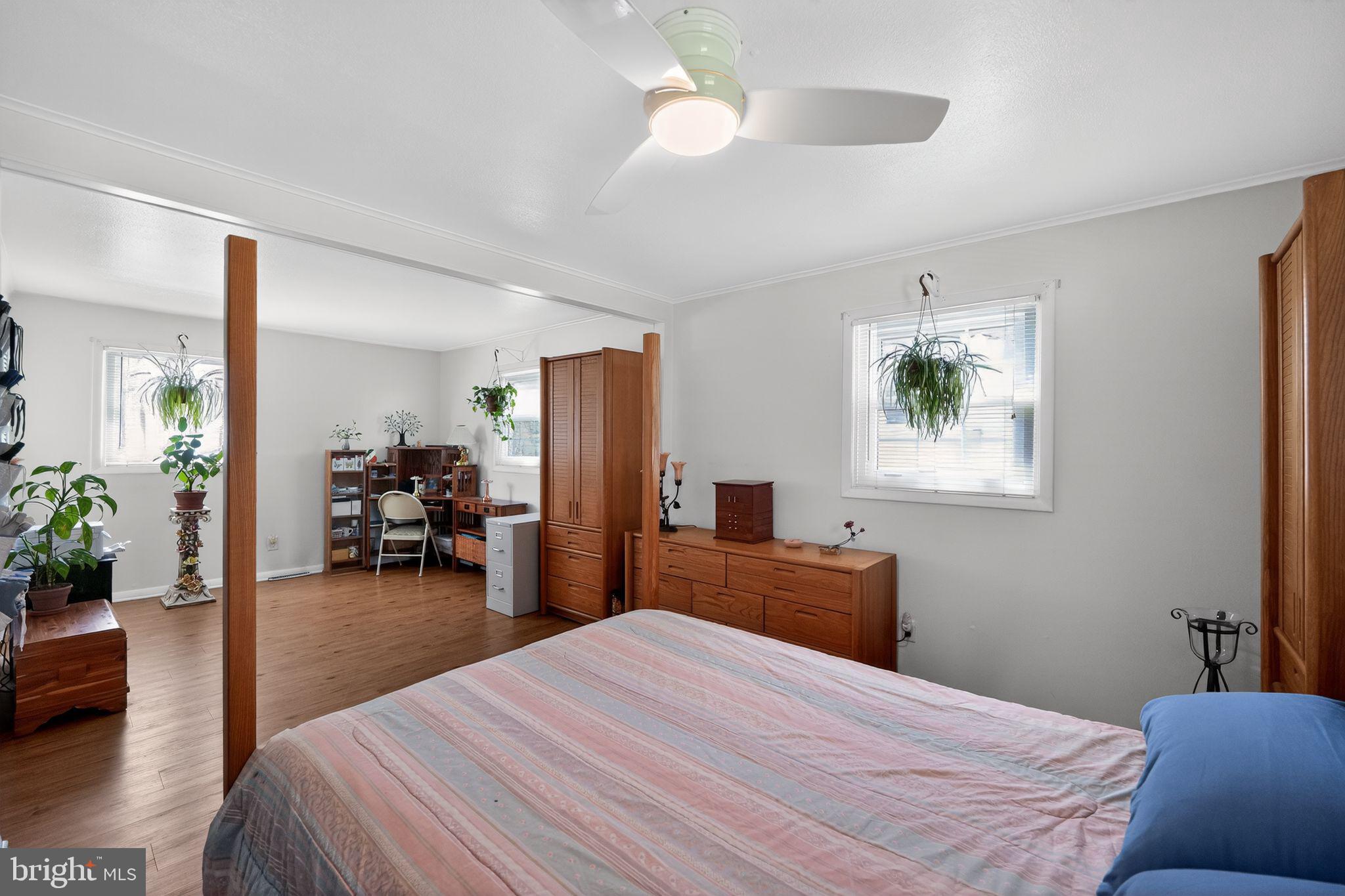 MANHATTAN BEACH - Residential