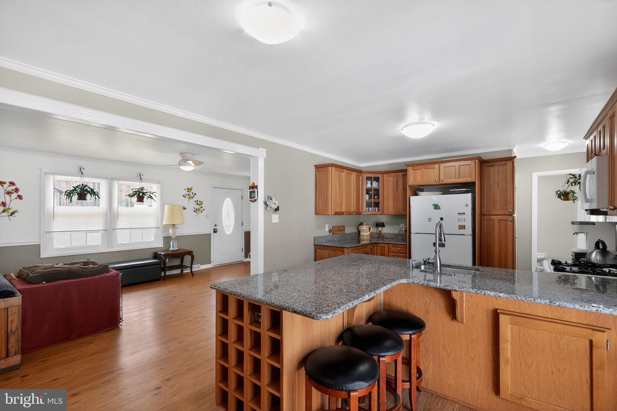 MANHATTAN BEACH - Residential