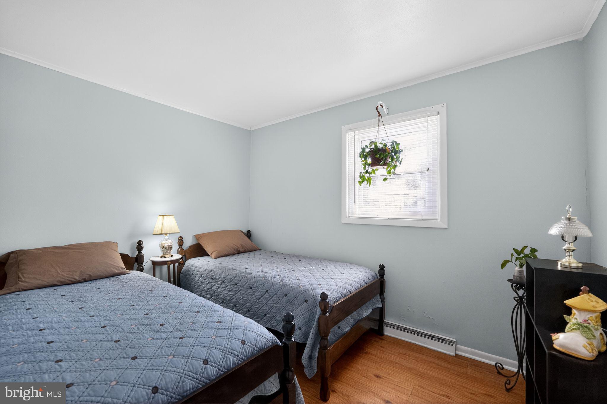 MANHATTAN BEACH - Residential