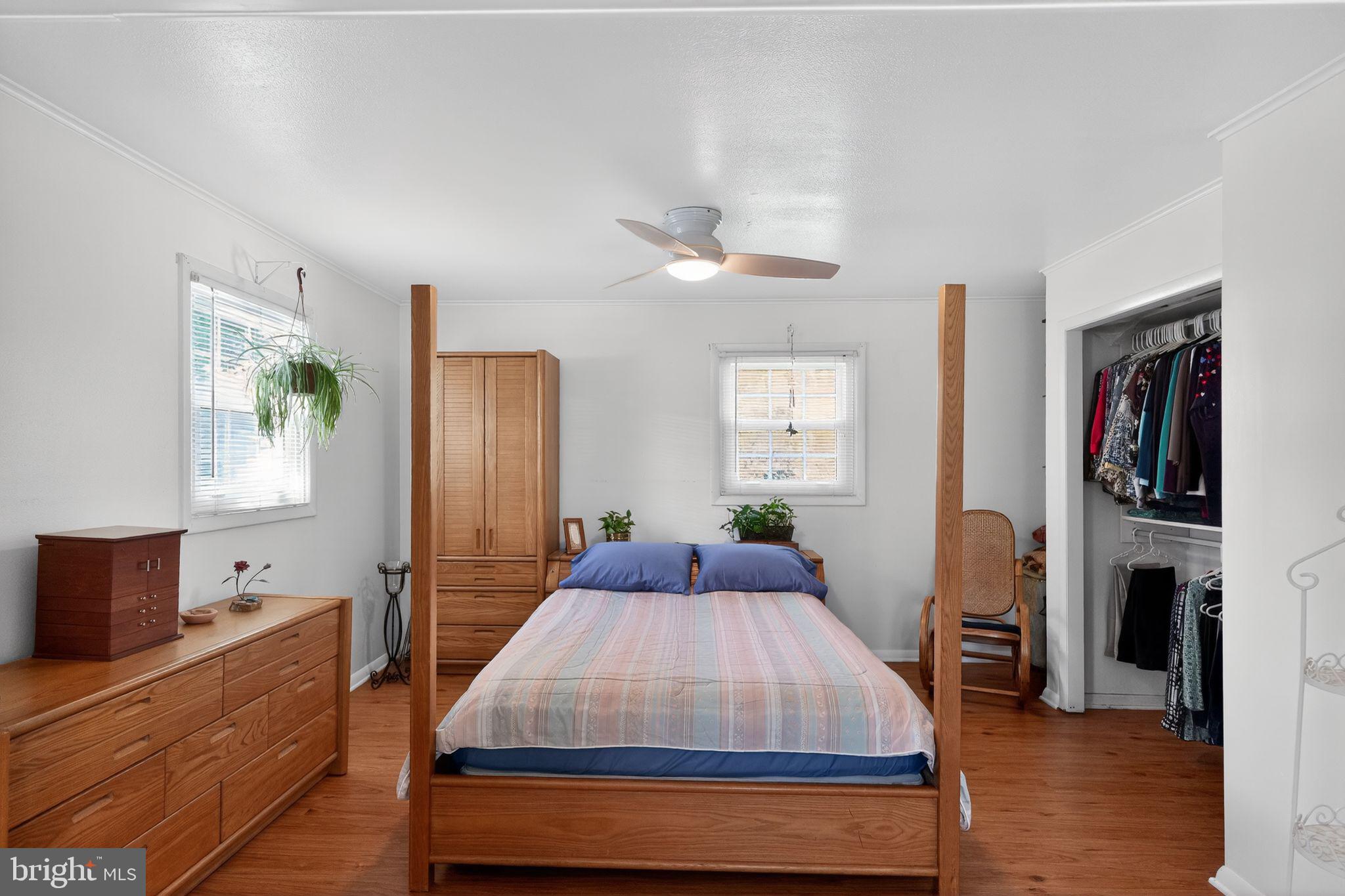 MANHATTAN BEACH - Residential