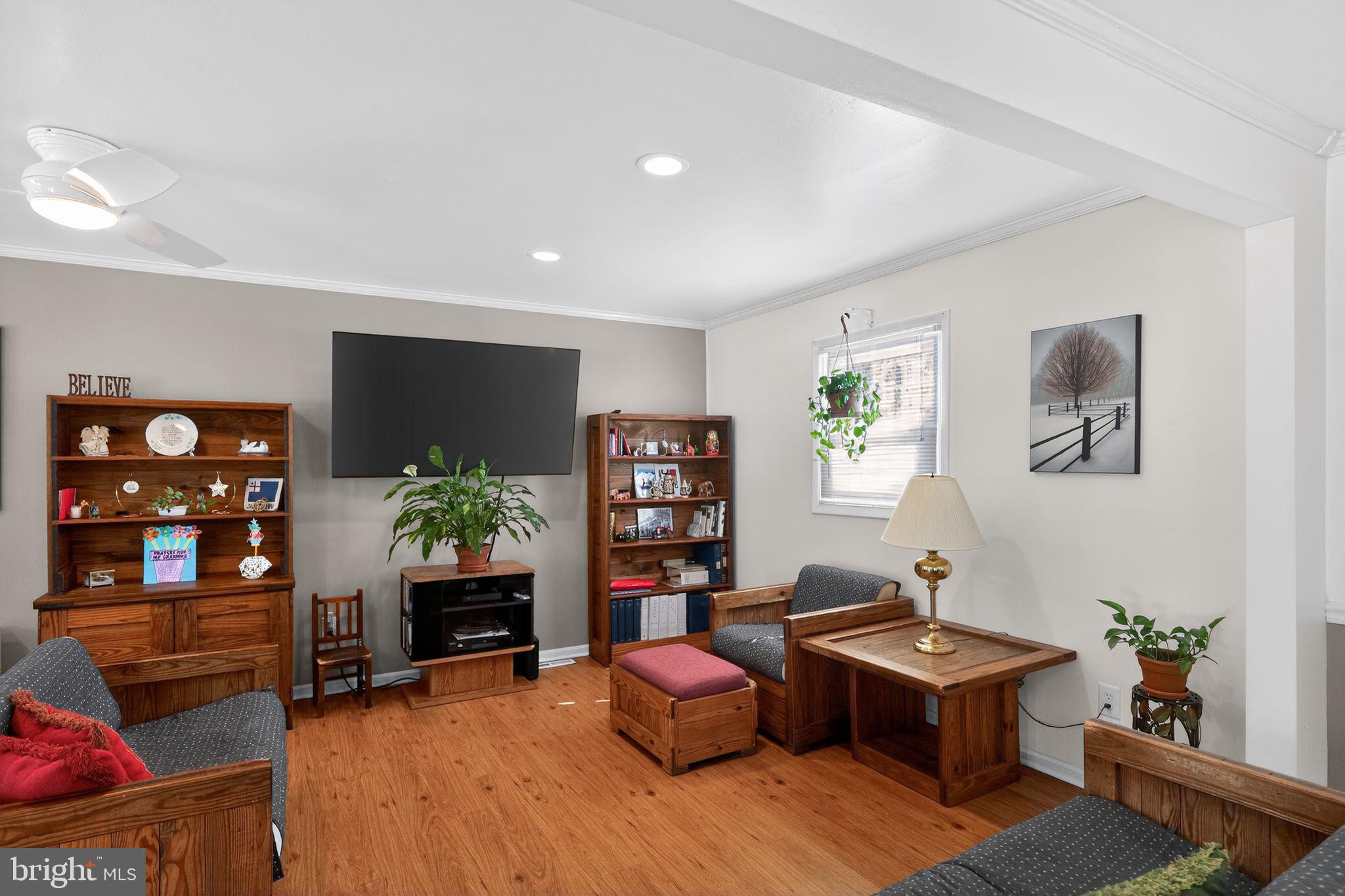 MANHATTAN BEACH - Residential