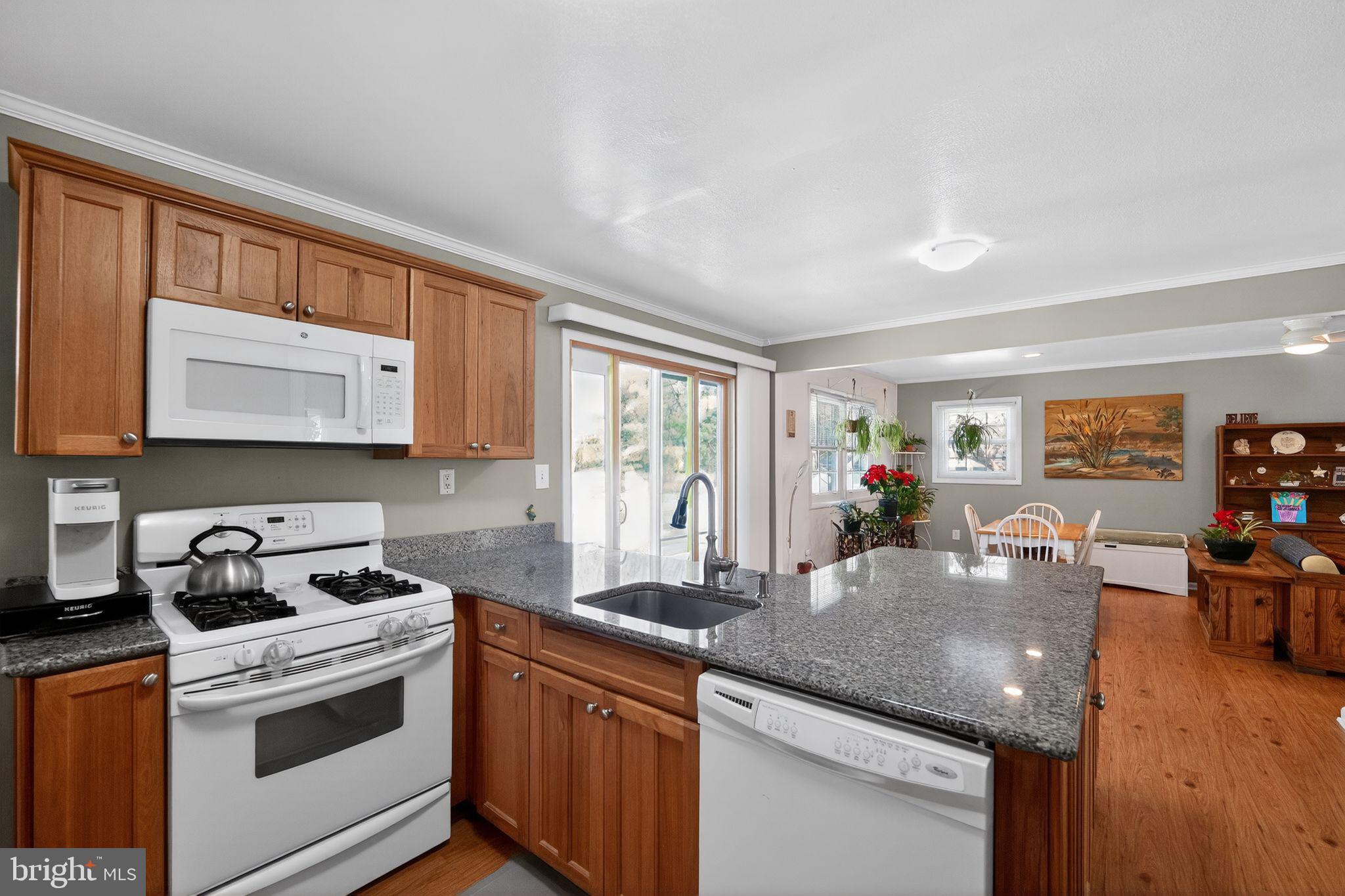 MANHATTAN BEACH - Residential