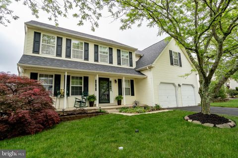 393 ESSEX COURT PERKASIE PA 18944