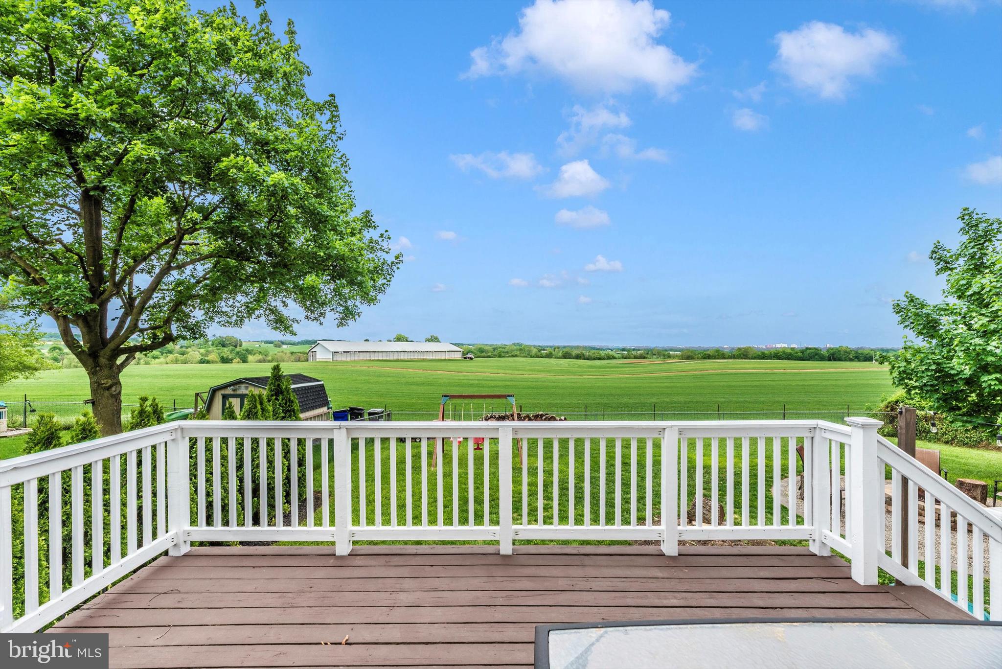 GLADE TOWN - Residential