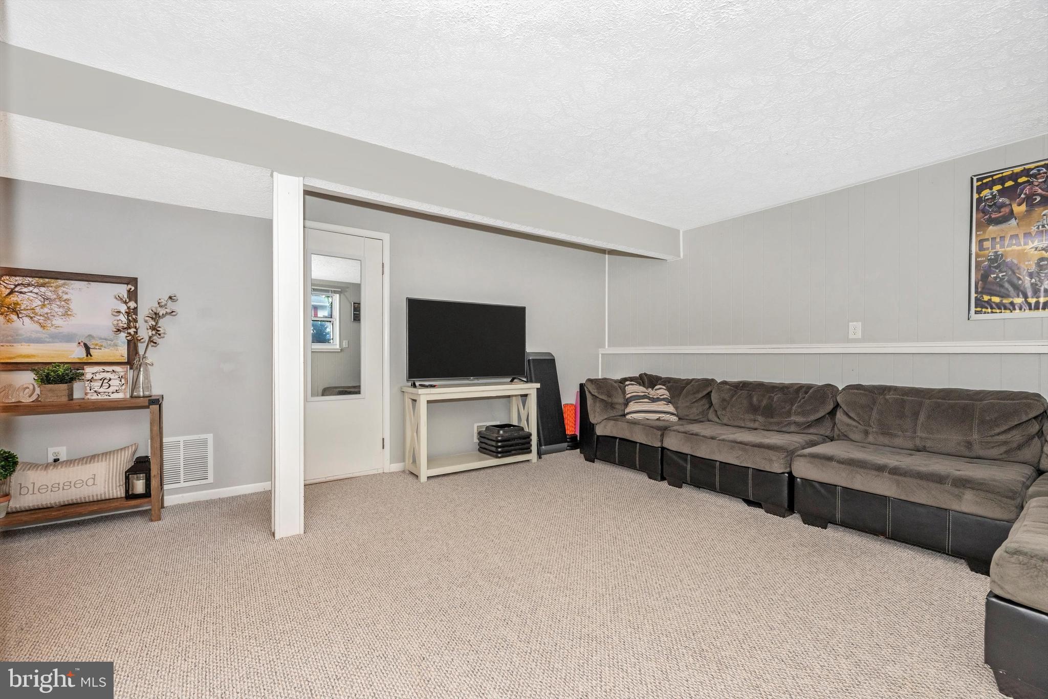 GLADE TOWN - Residential