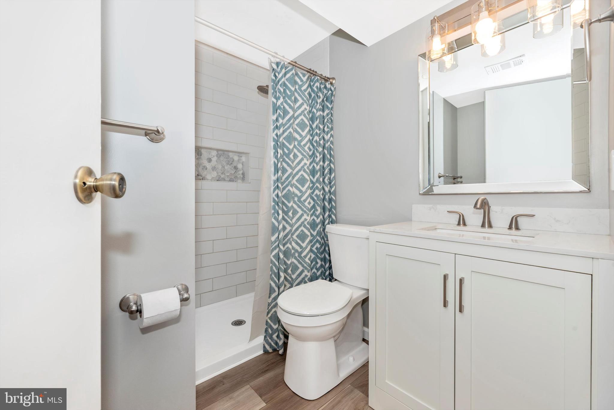 GLADE TOWN - Residential