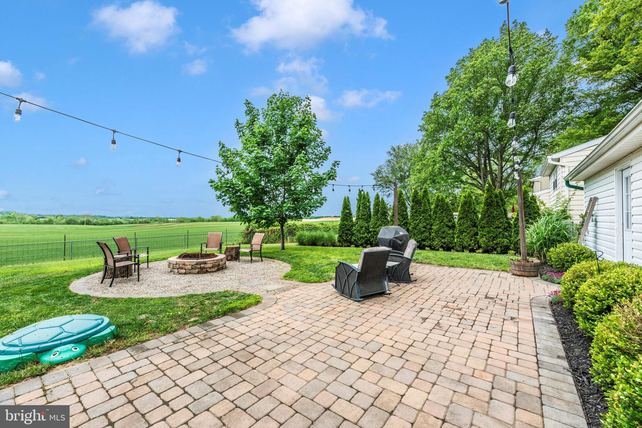 GLADE TOWN - Residential