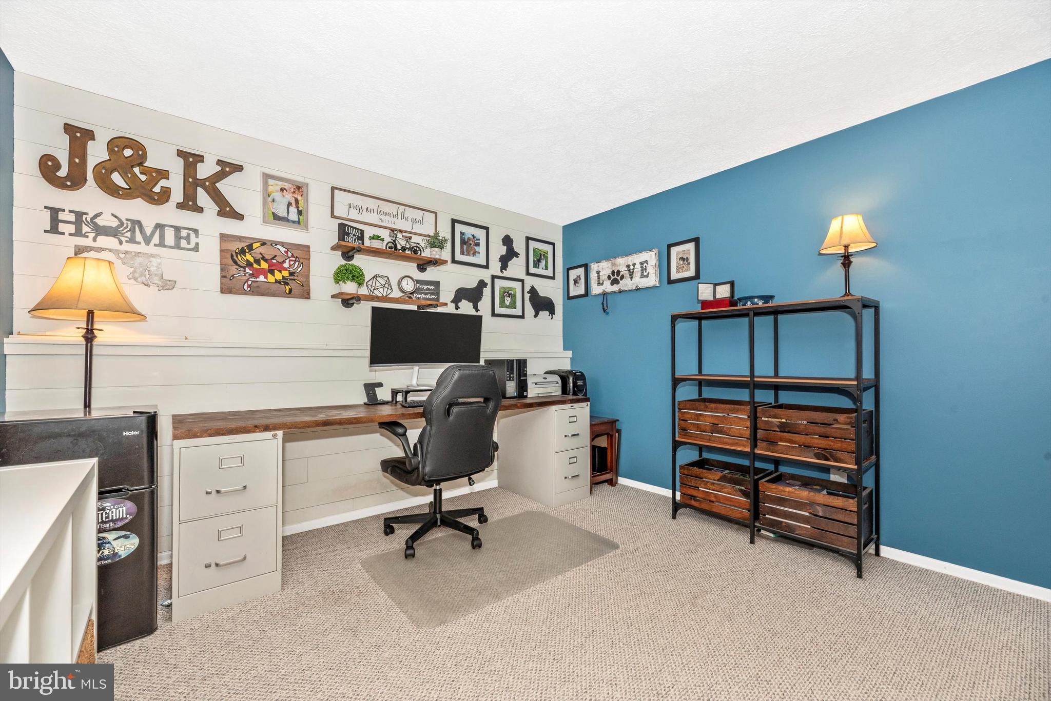 GLADE TOWN - Residential