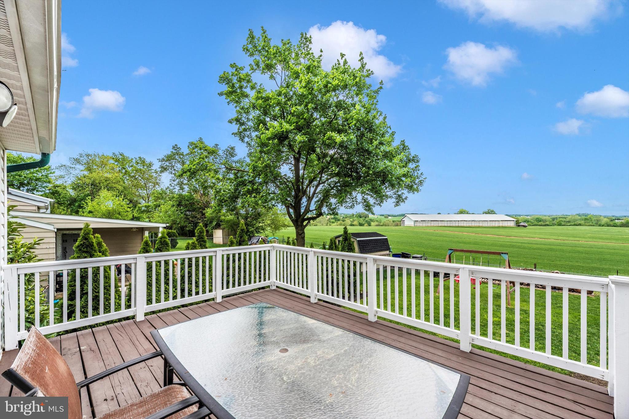 GLADE TOWN - Residential