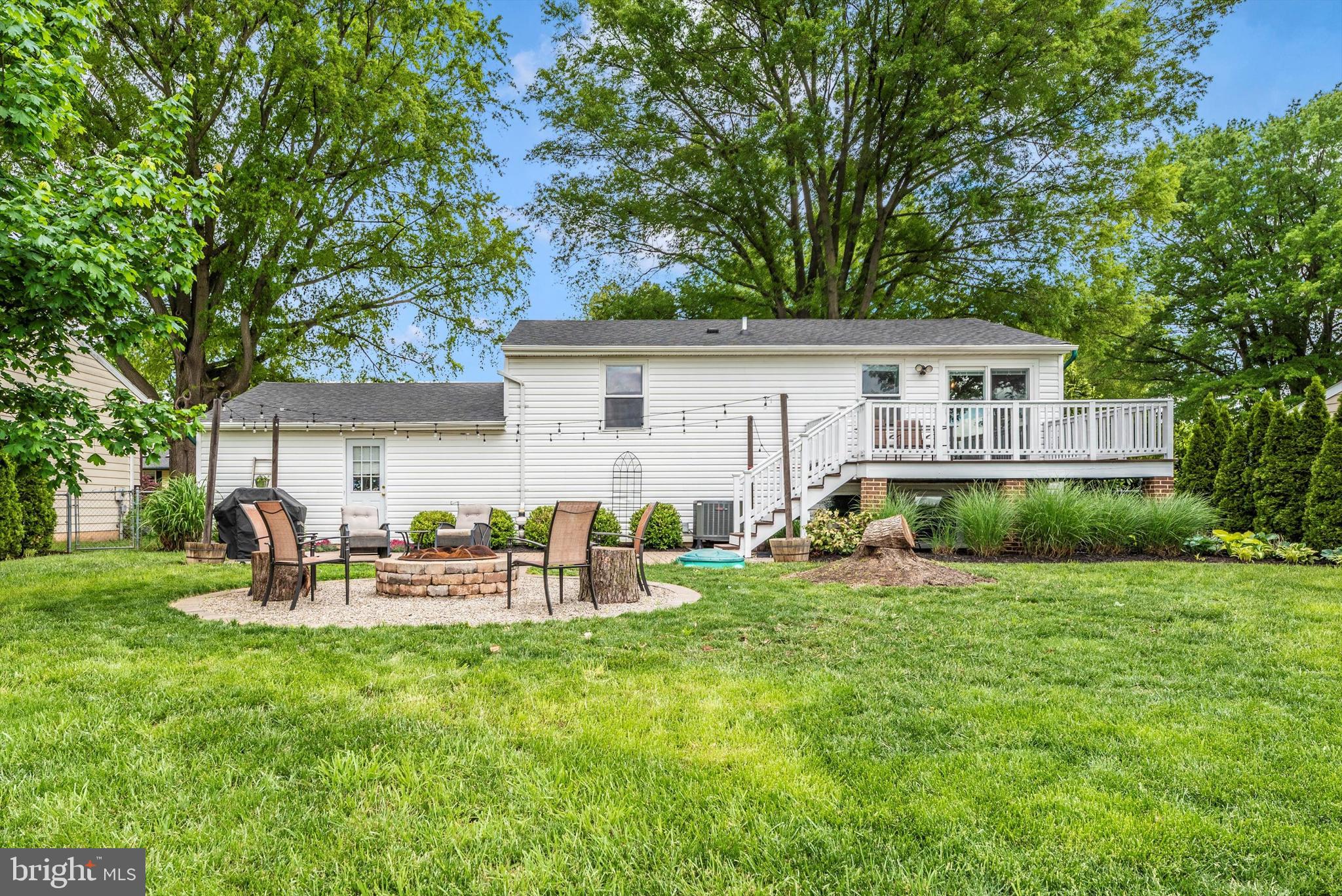 GLADE TOWN - Residential