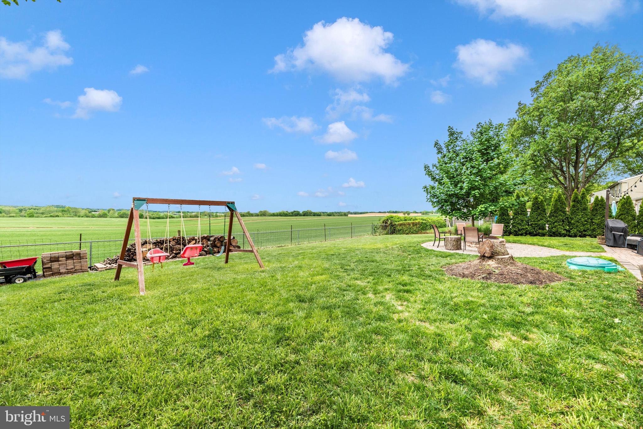 GLADE TOWN - Residential