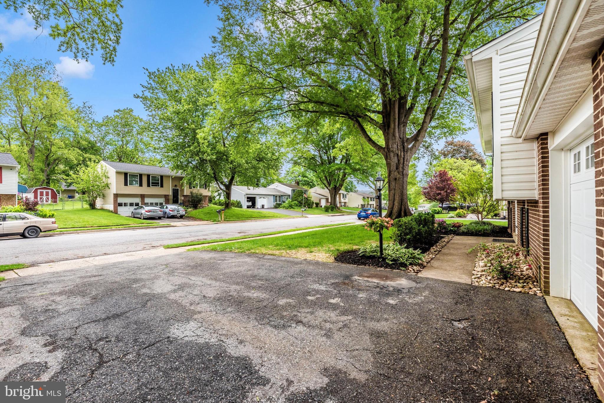 GLADE TOWN - Residential