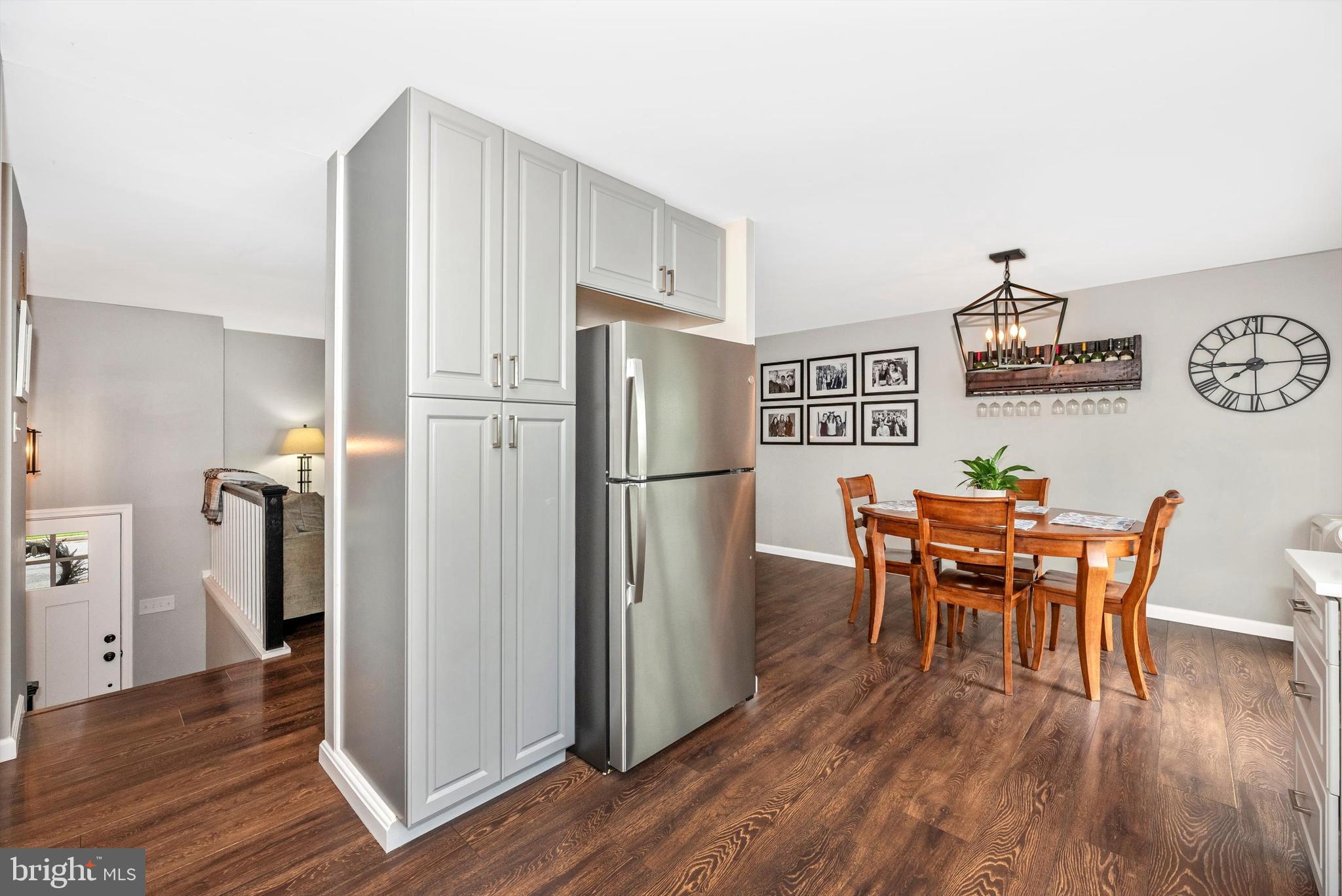 GLADE TOWN - Residential