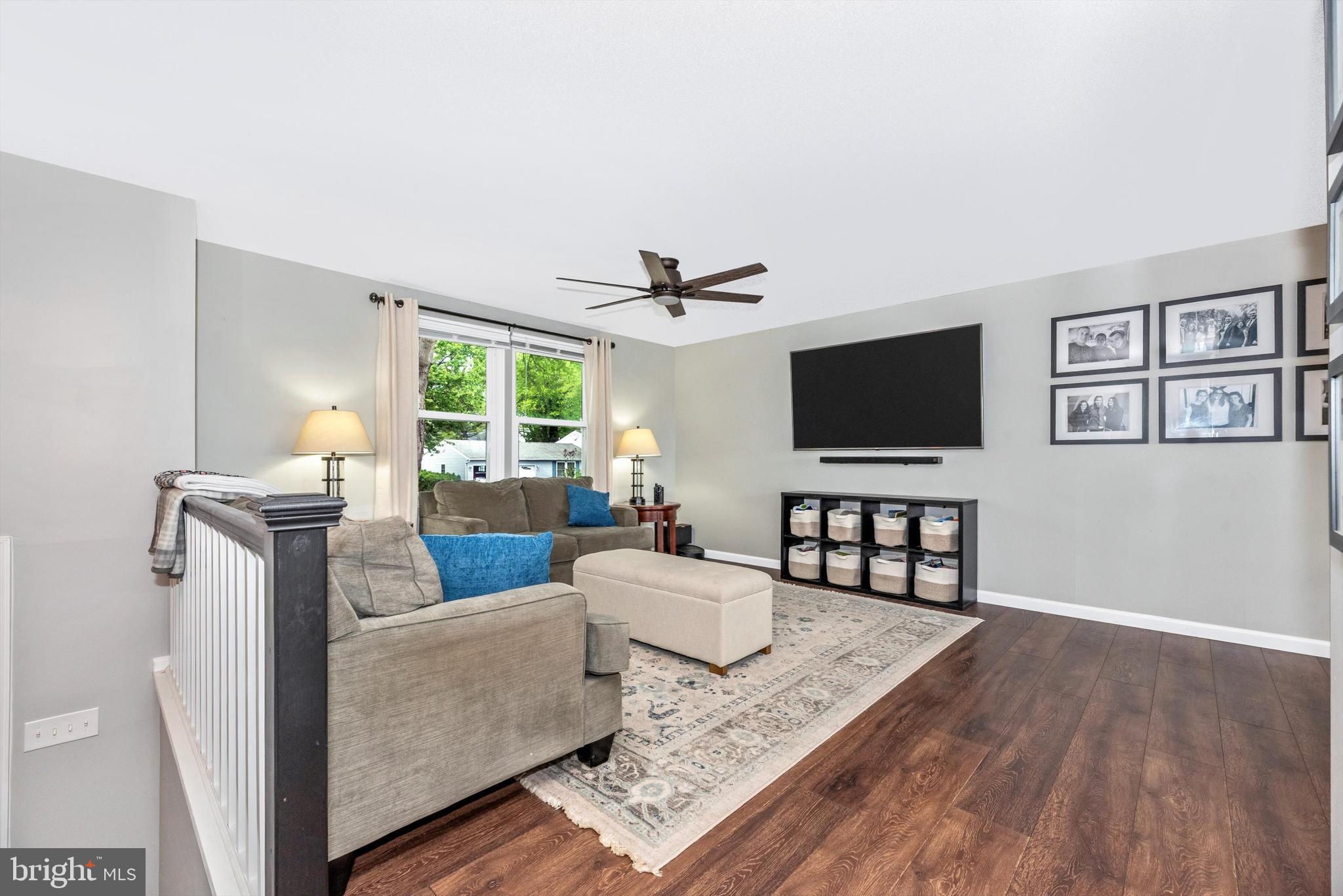 GLADE TOWN - Residential