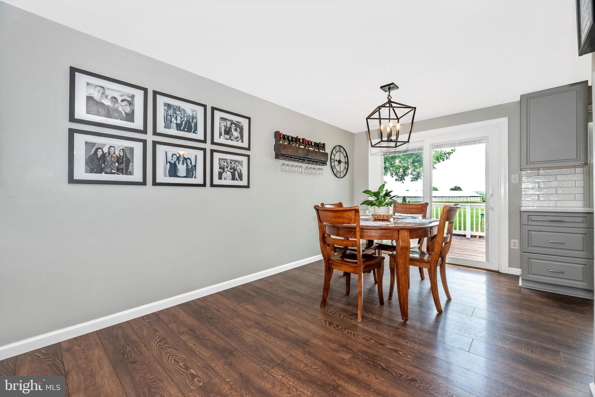 GLADE TOWN - Residential