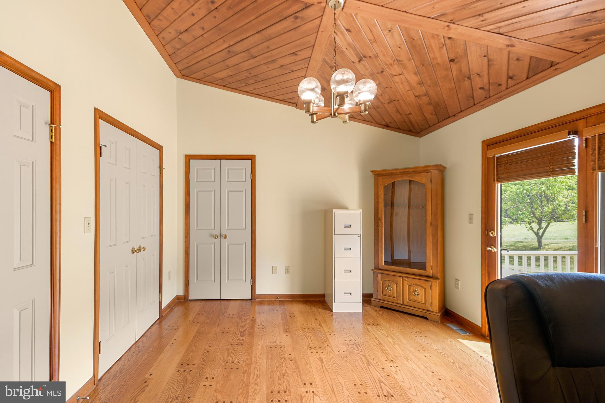 BOONSBORO - Residential