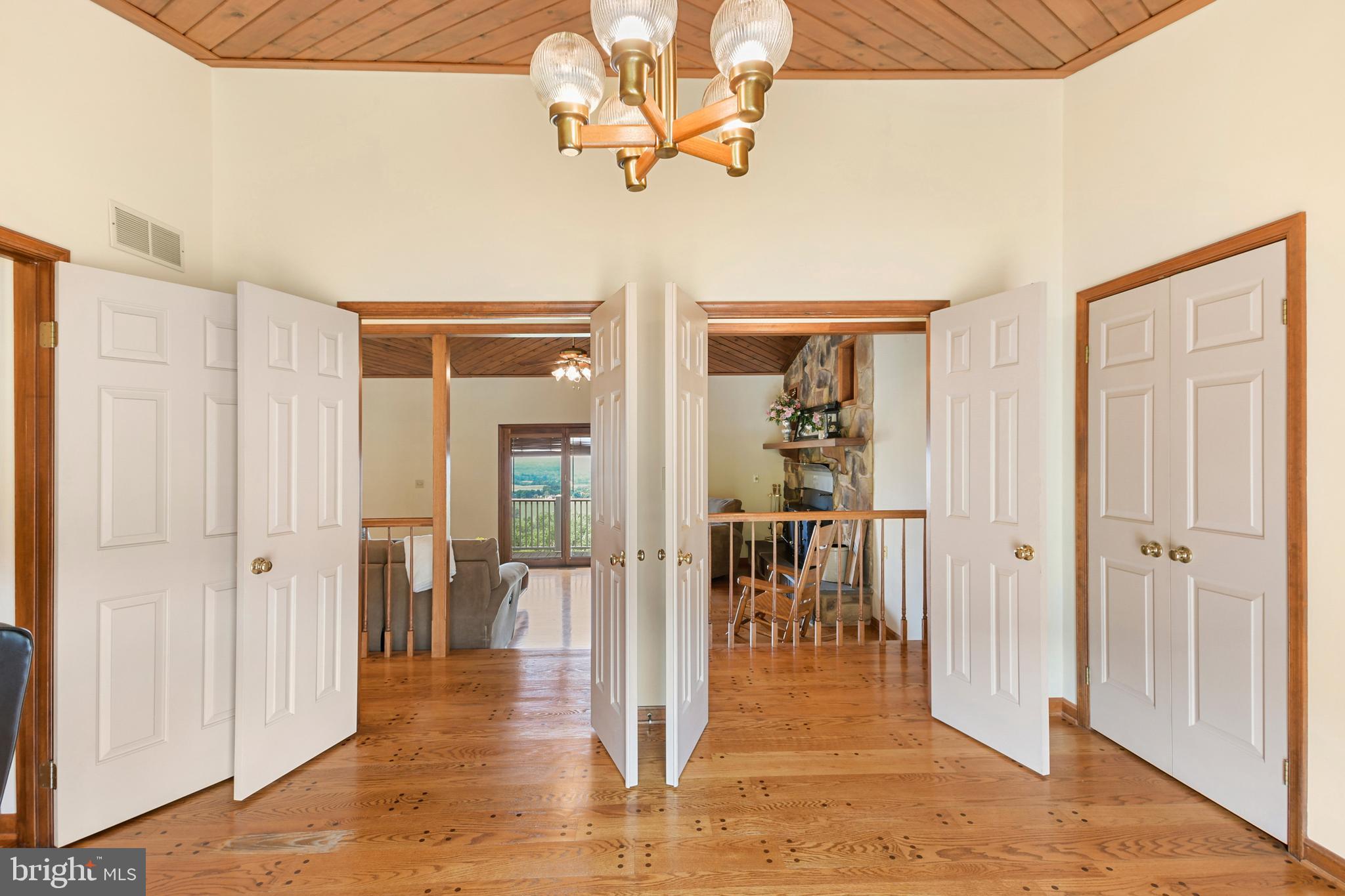 BOONSBORO - Residential