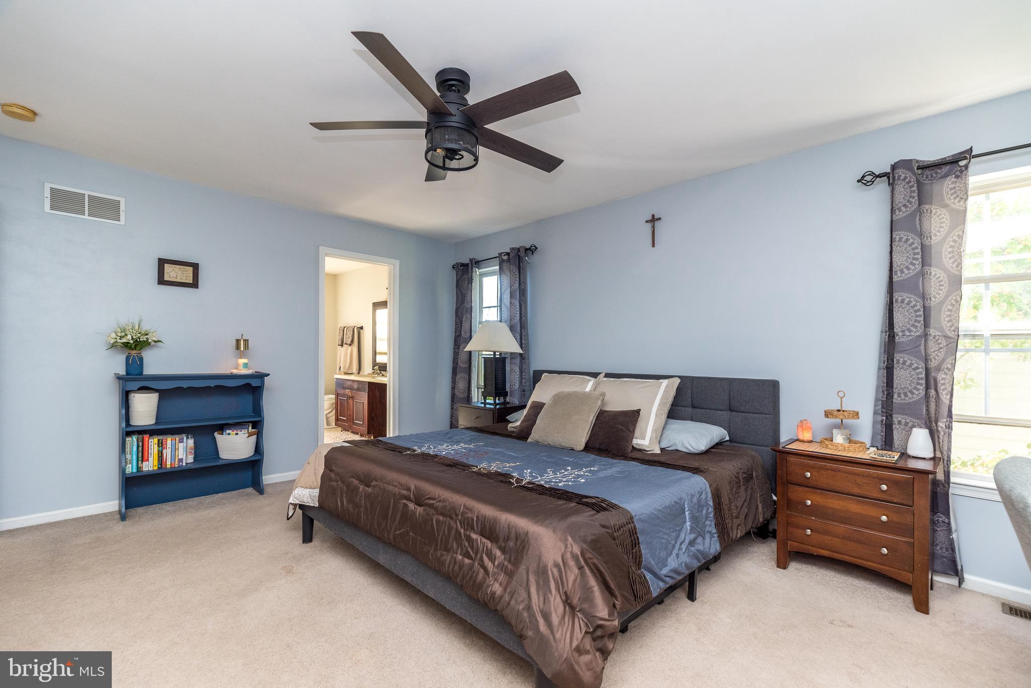 BUCKINGHAM SQ - Residential