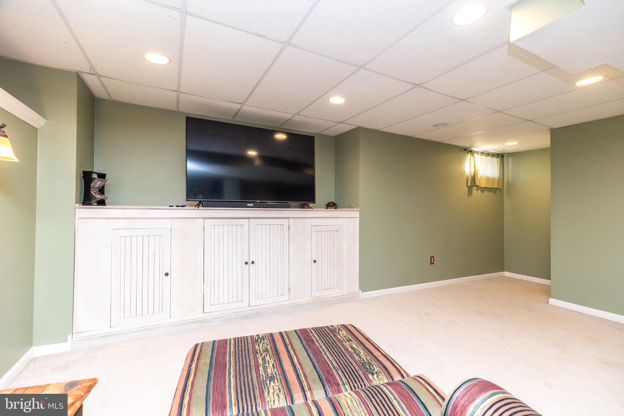 BUCKINGHAM SQ - Residential