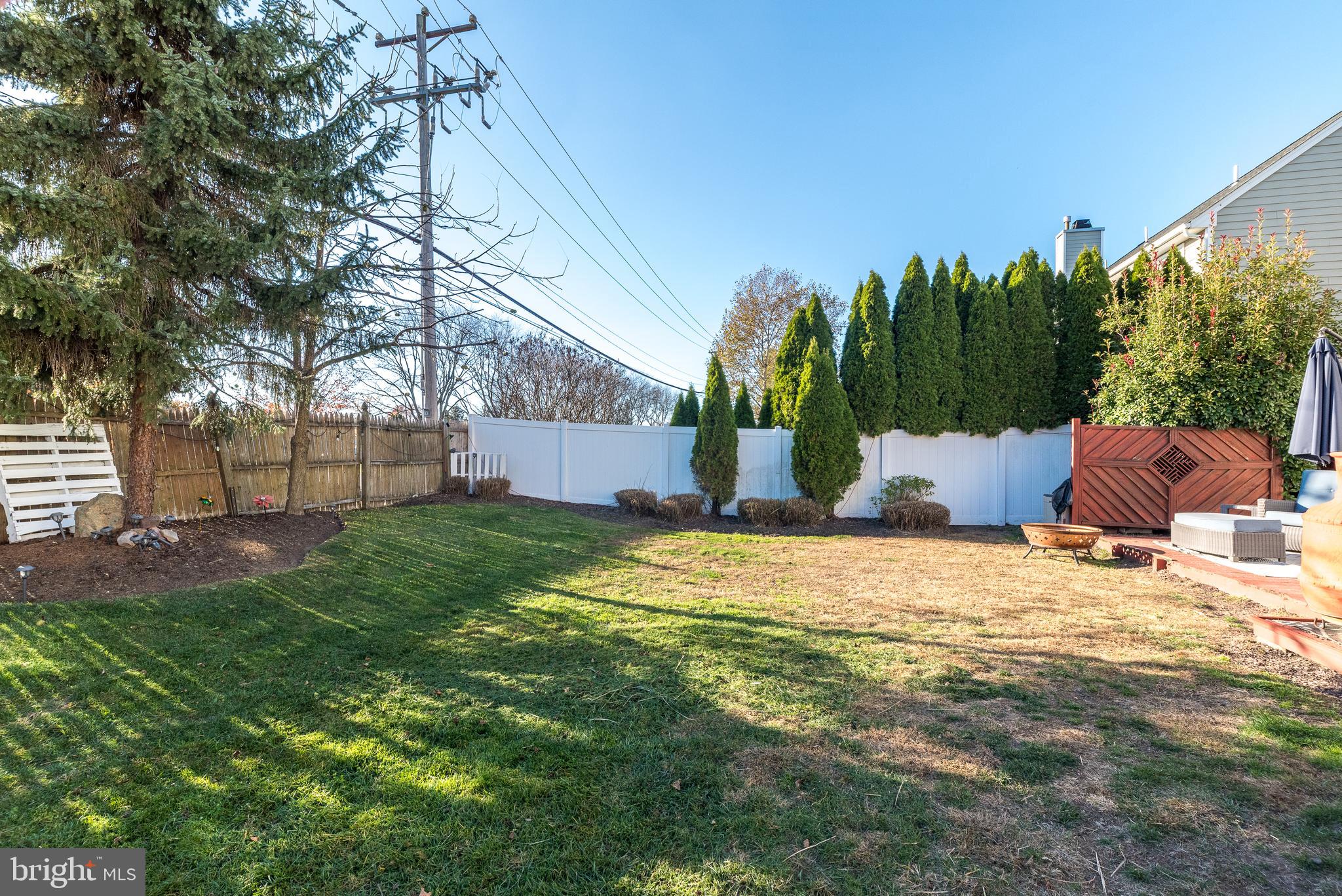 BUCKINGHAM SQ - Residential