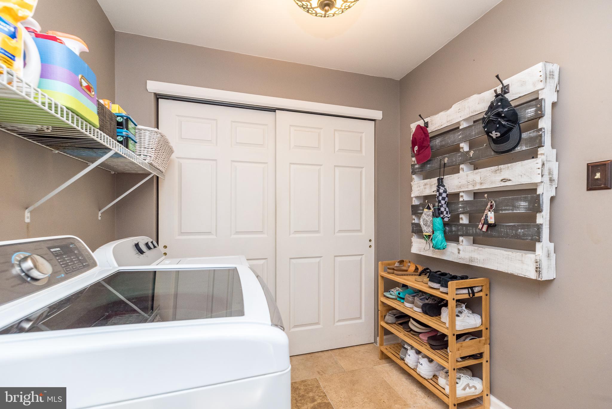 BUCKINGHAM SQ - Residential