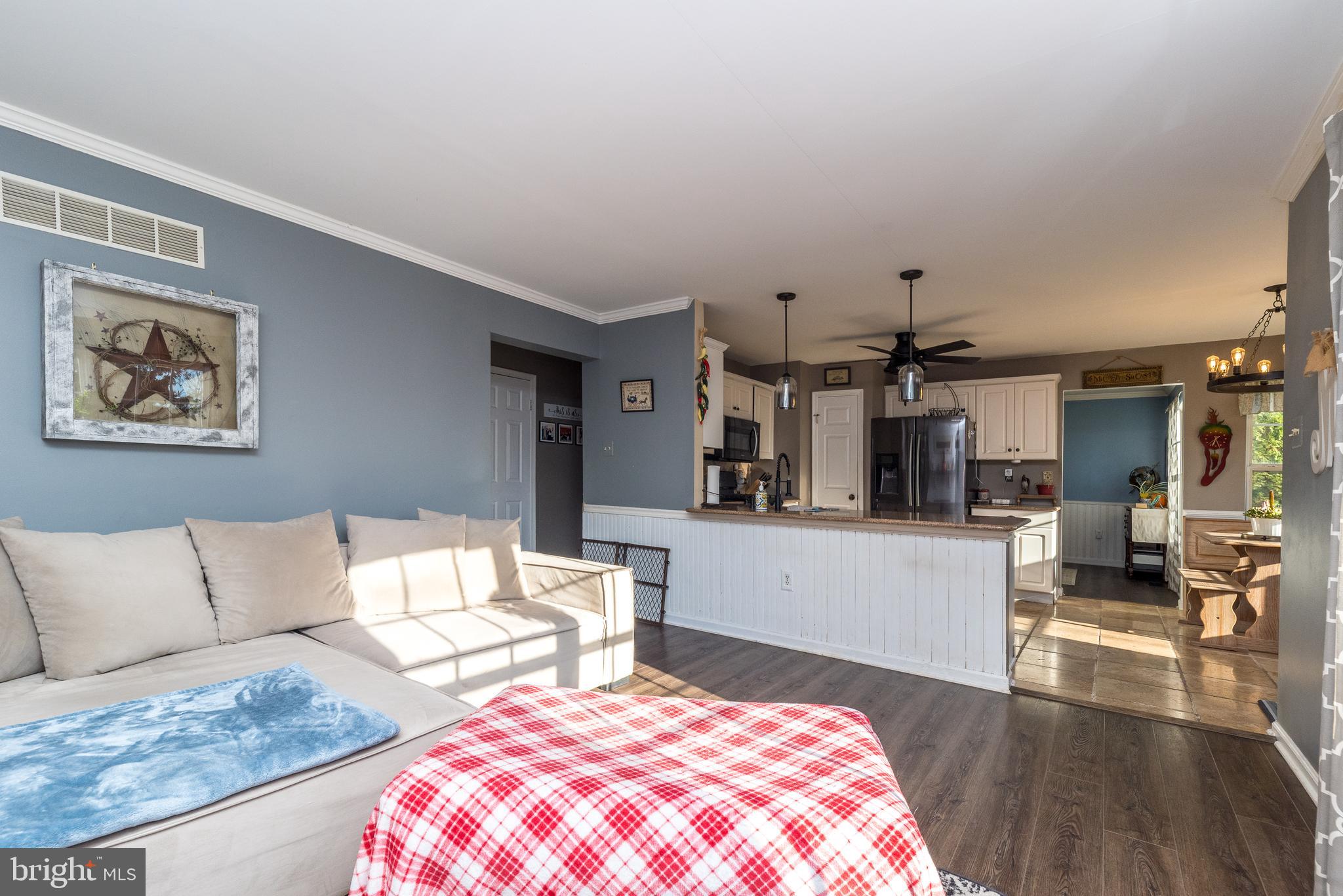 BUCKINGHAM SQ - Residential