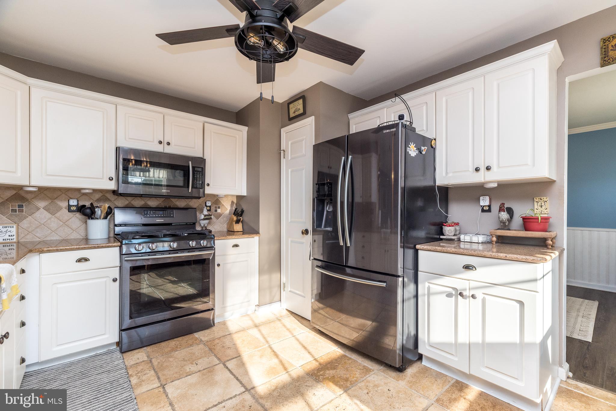 BUCKINGHAM SQ - Residential