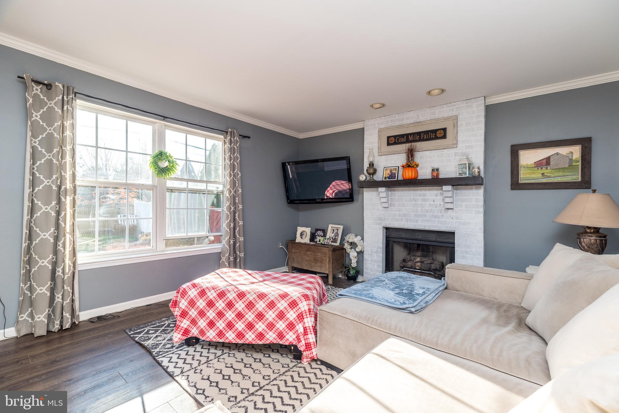 BUCKINGHAM SQ - Residential