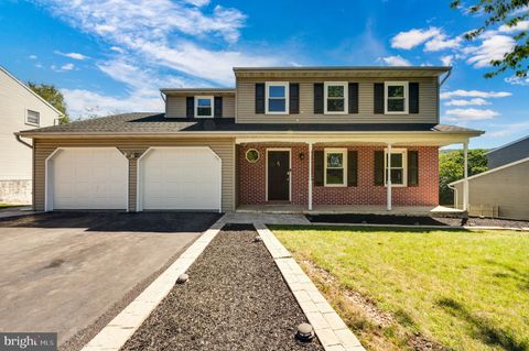 Photo of 21 TERRACE AVE, STEVENS, PA 17578 (MLS # PALA2040048)