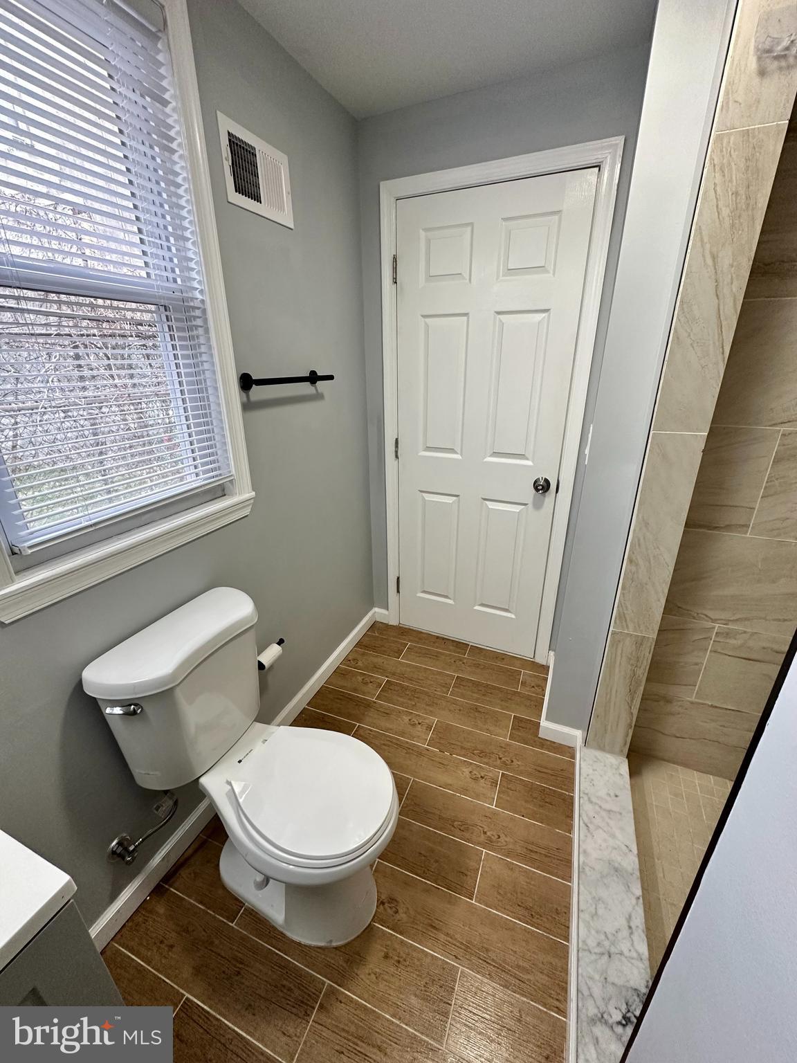 STRAWBERRY MANSION - Residential Lease