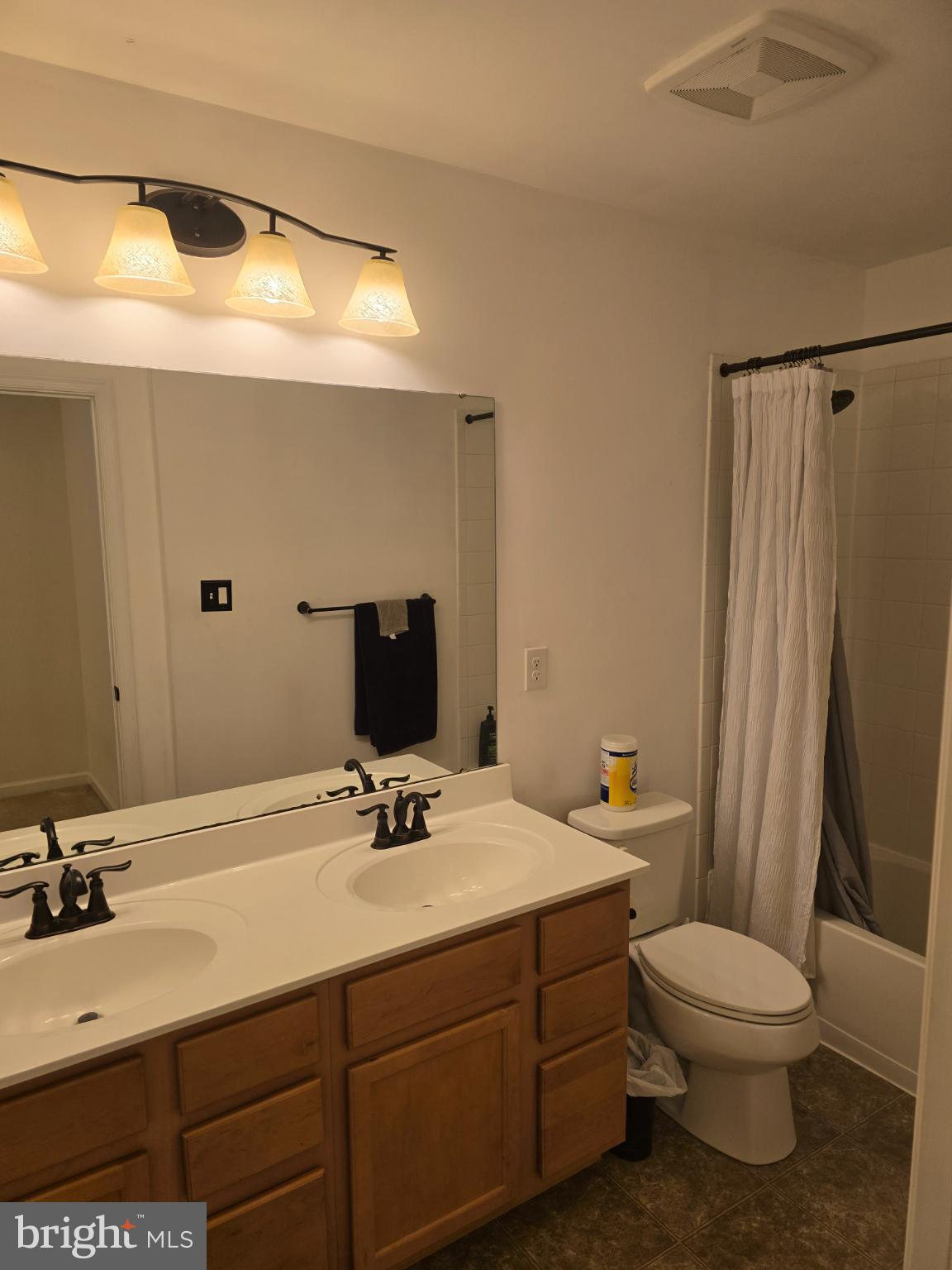 CANAL VIEW - Residential