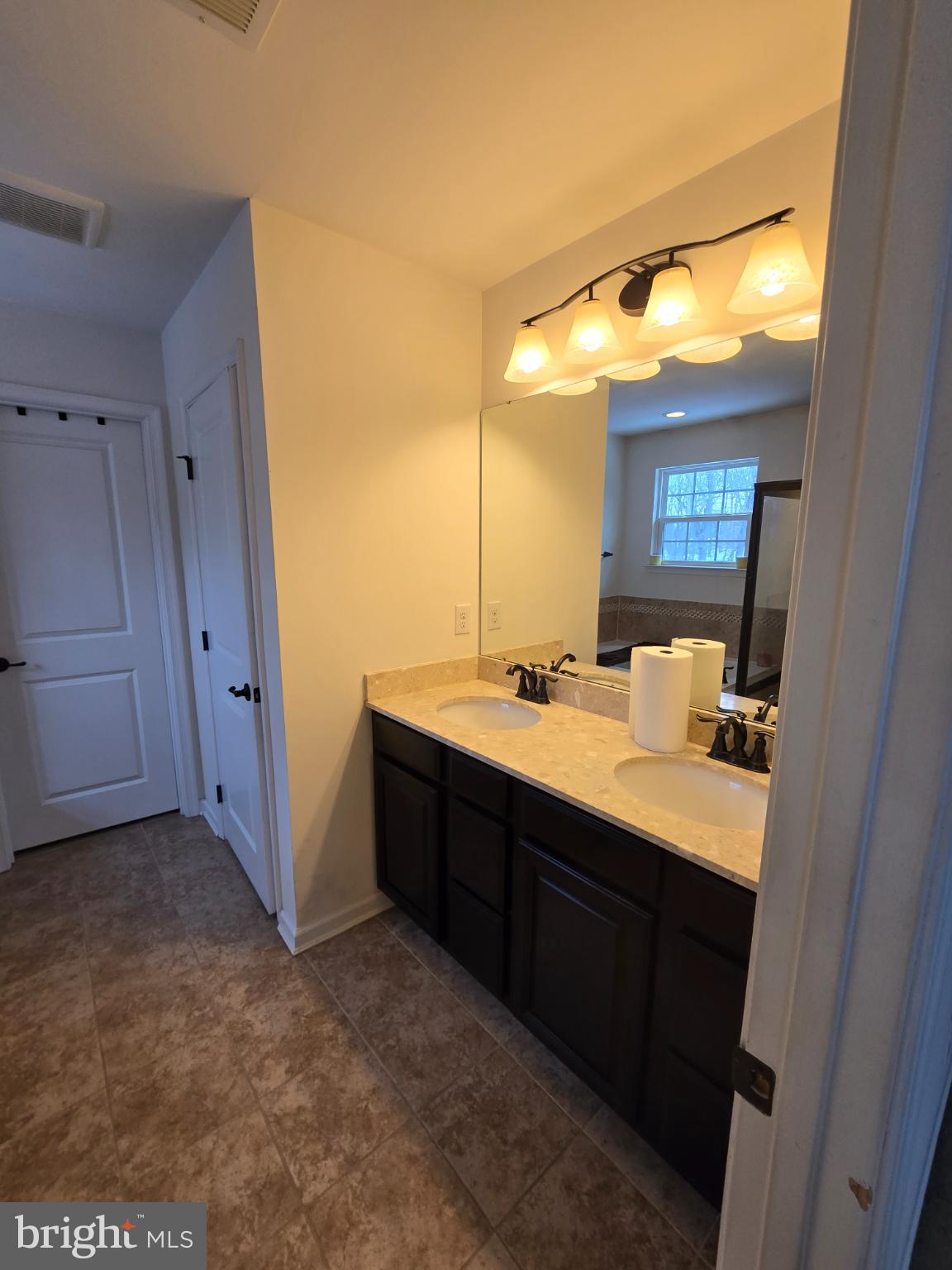 CANAL VIEW - Residential