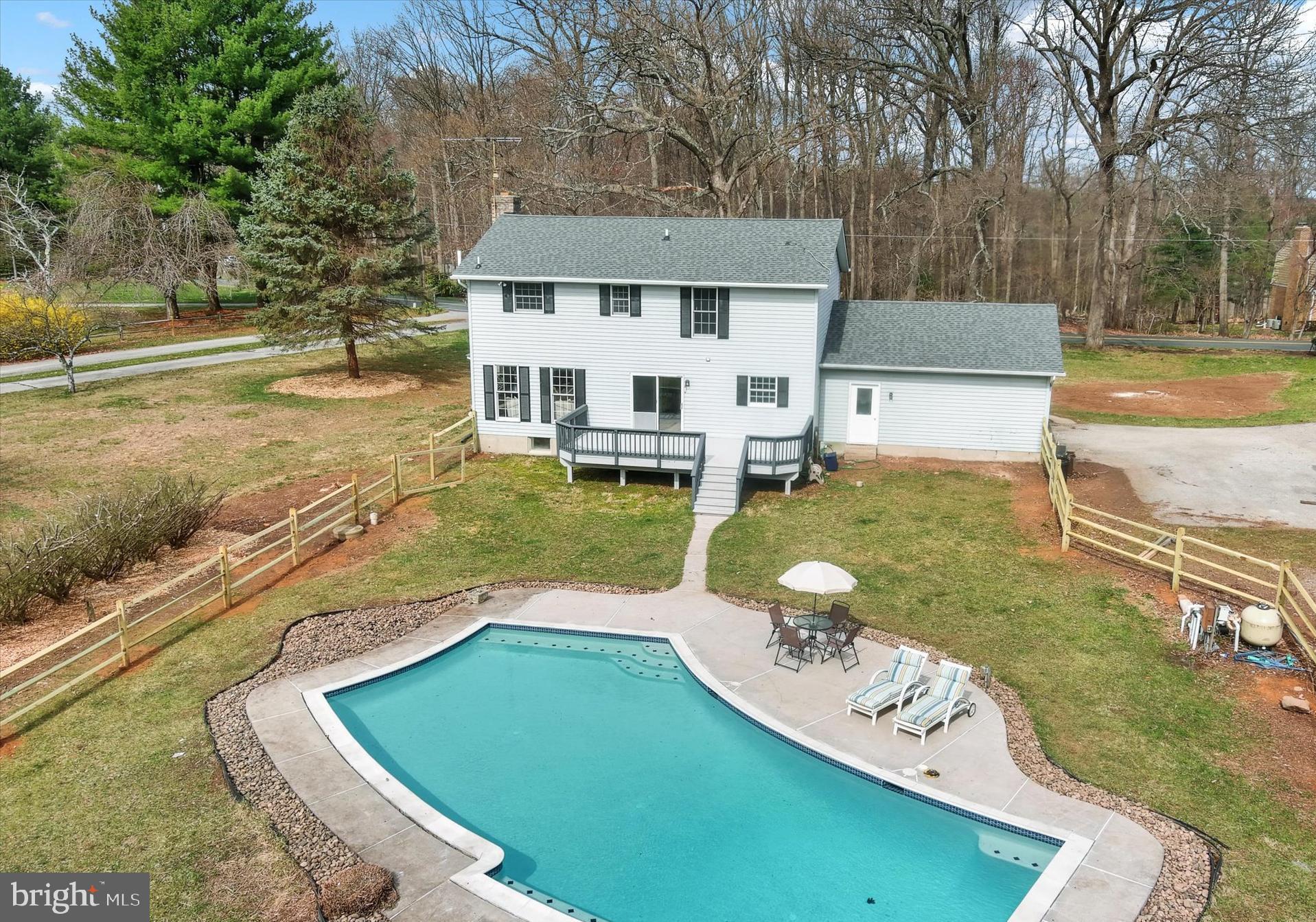 BENTLEY ESTATES - Residential