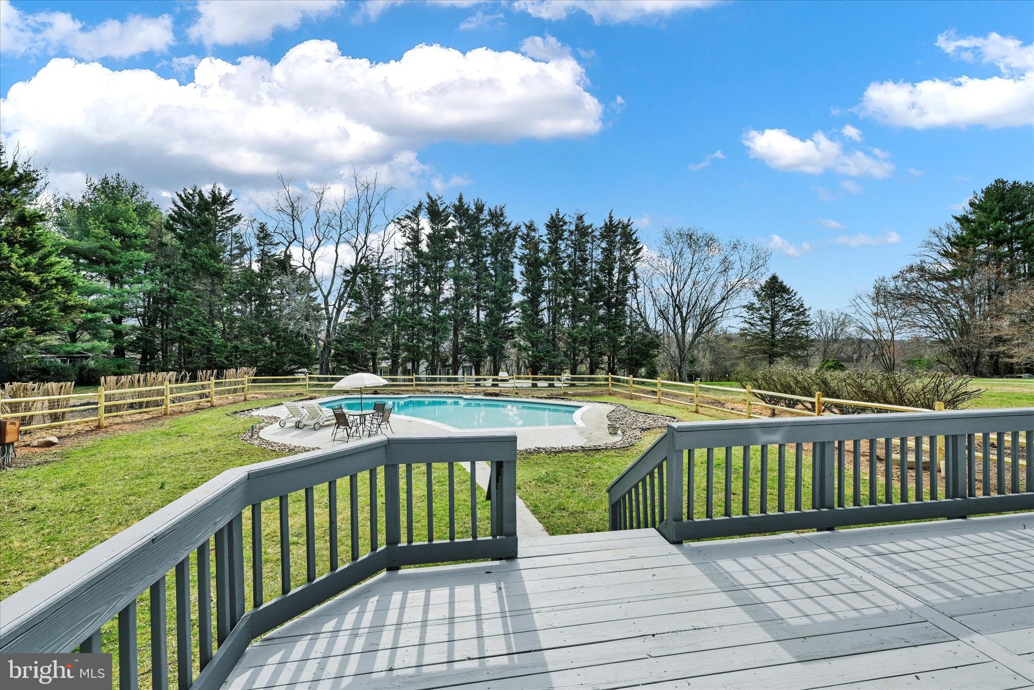 BENTLEY ESTATES - Residential