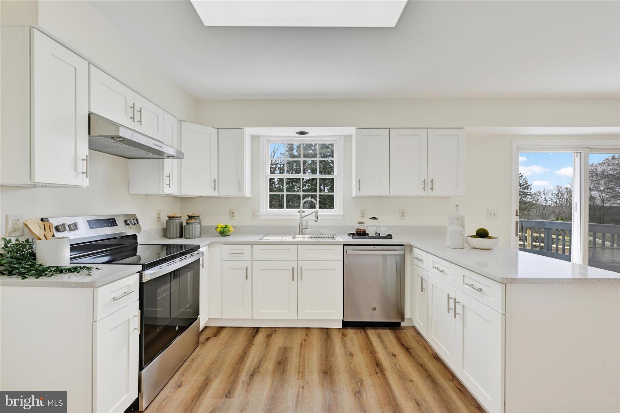 BENTLEY ESTATES - Residential