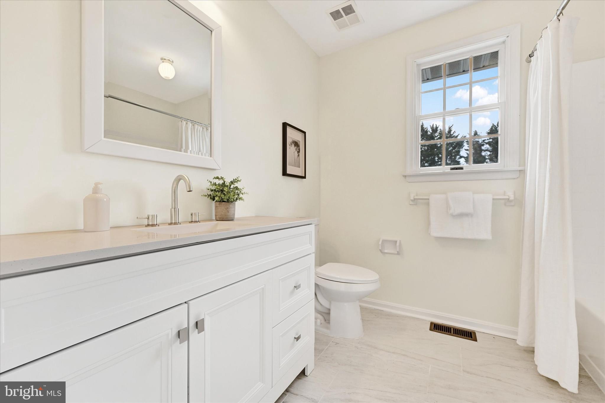 BENTLEY ESTATES - Residential