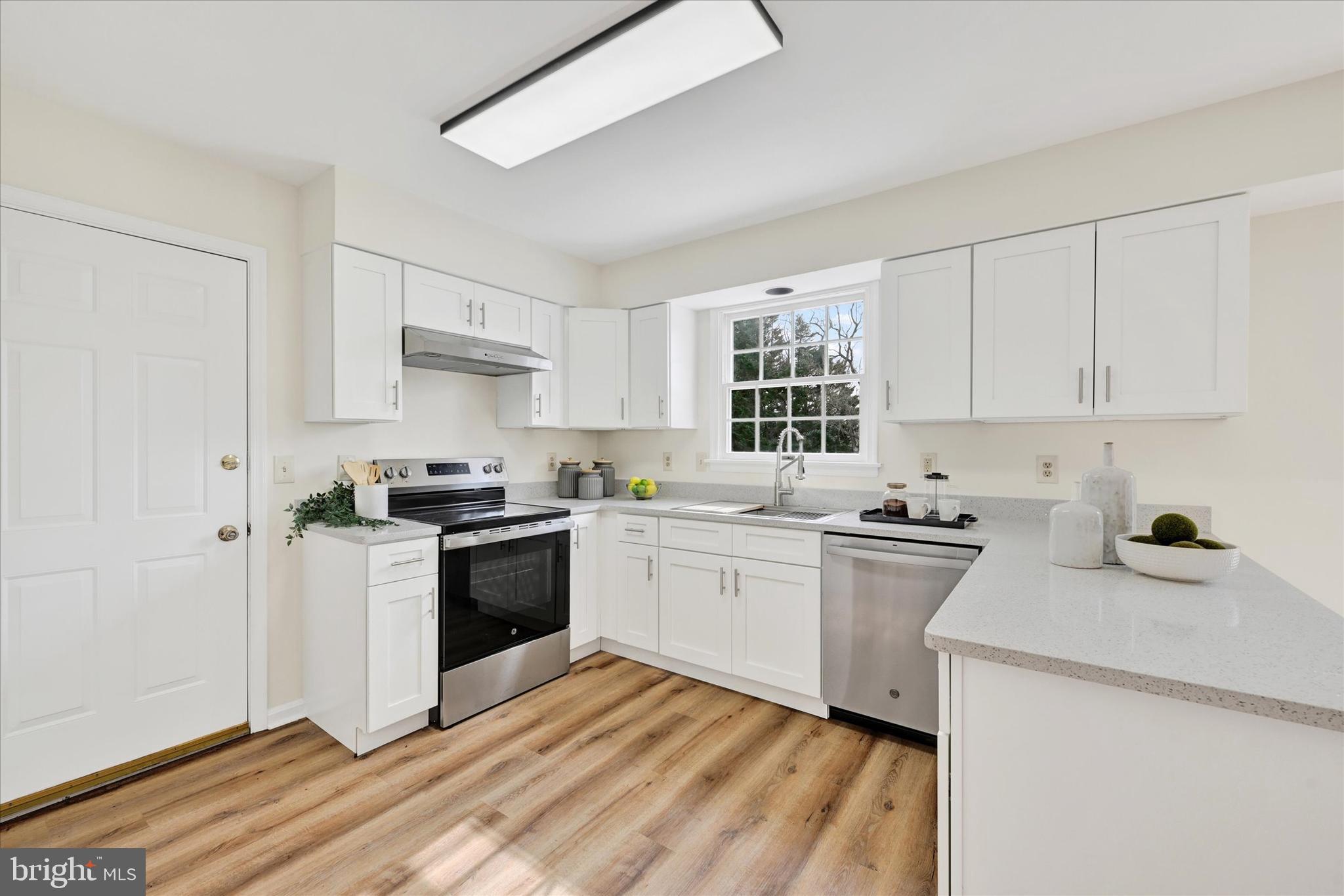 BENTLEY ESTATES - Residential