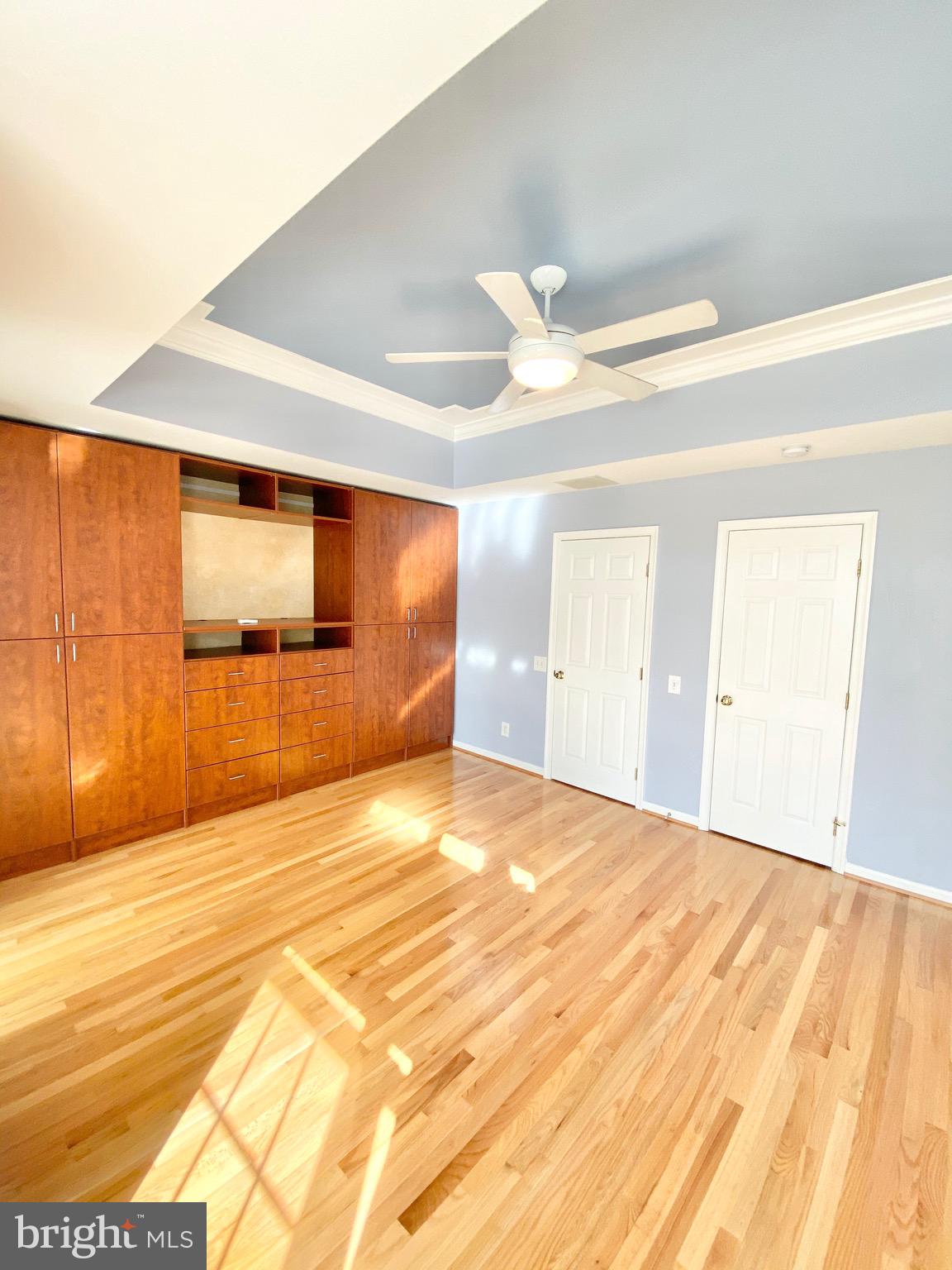 OVERLOOK - Residential Lease